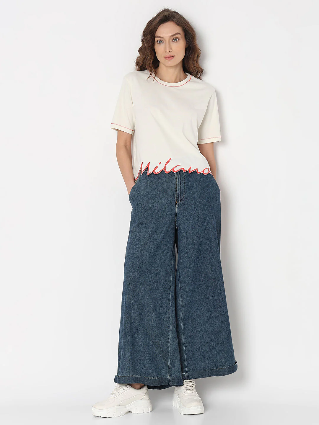 White Embroidered Hem T-Shirt - Image 5