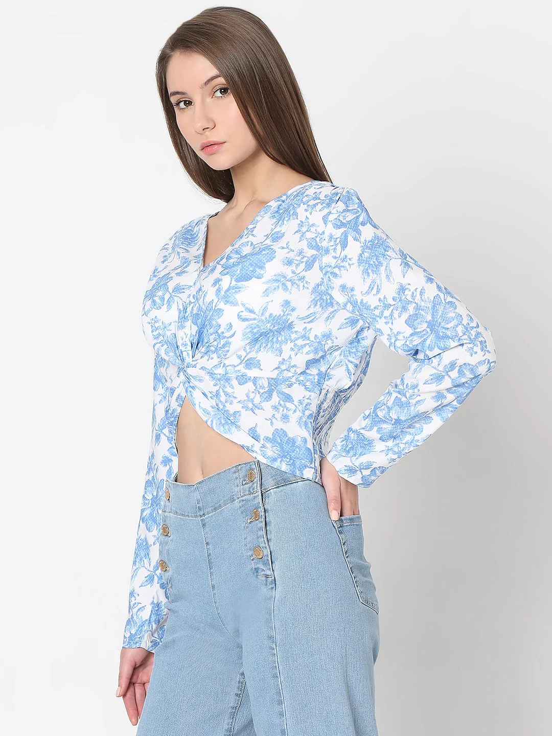 Blue & White Floral Print Cropped Top - Image 3