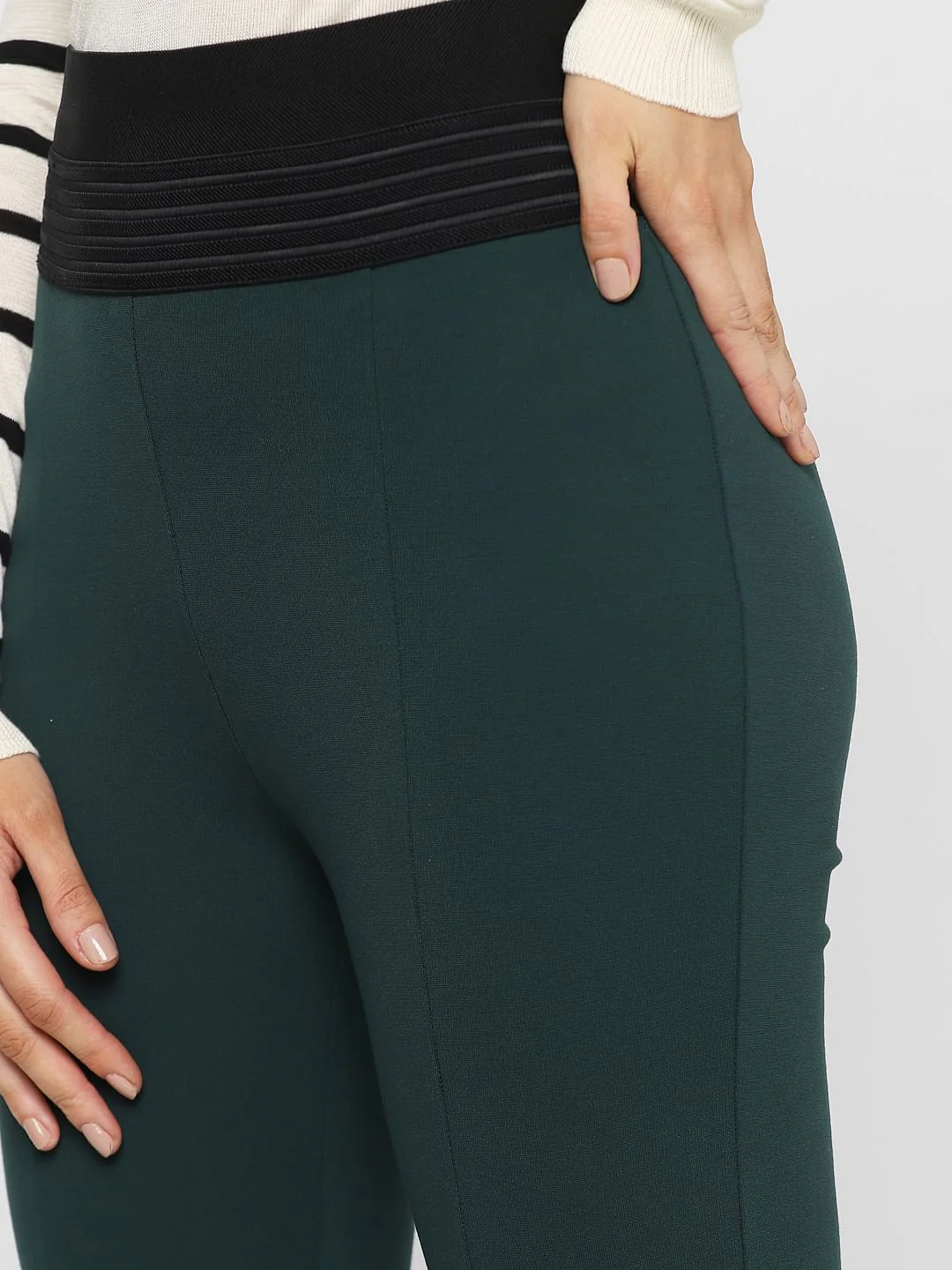 Green High Rise Skinny Fit Leggings - Image 5