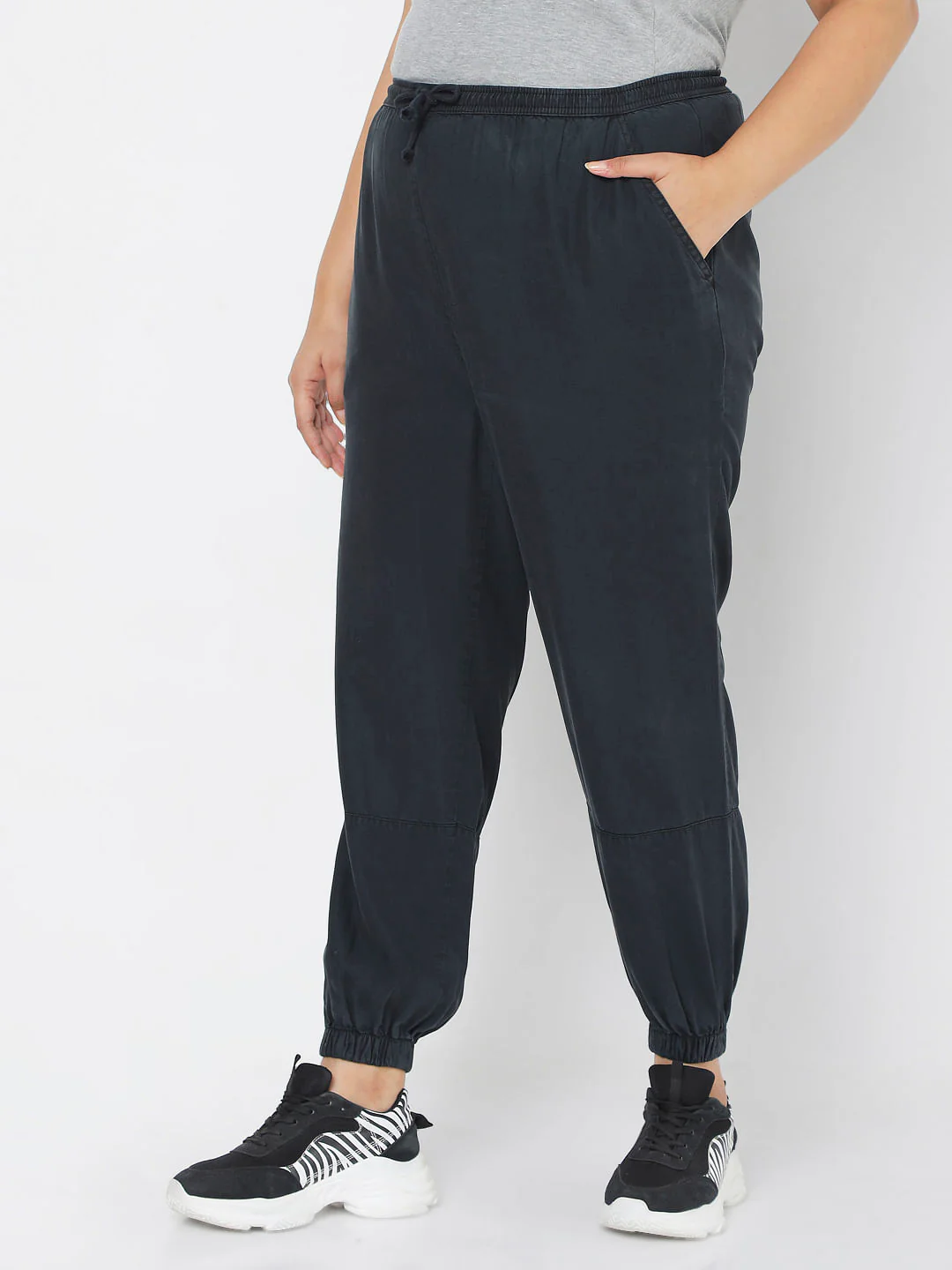 Curve Black Sweatpants - Image 3
