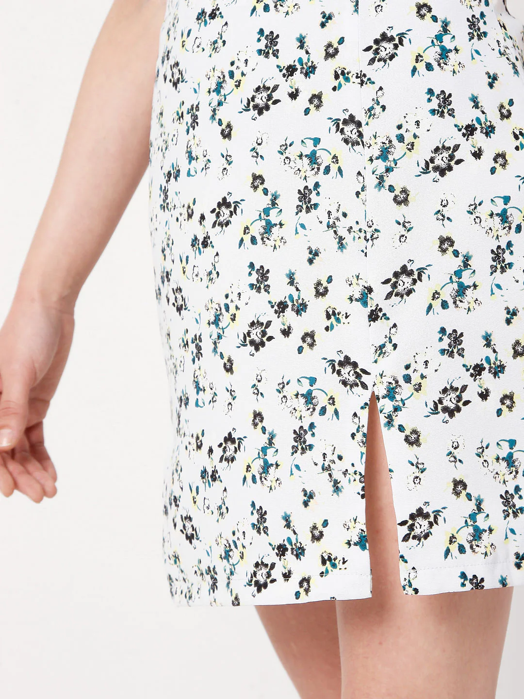 Blue Floral Co-Ord Skirt - Image 5