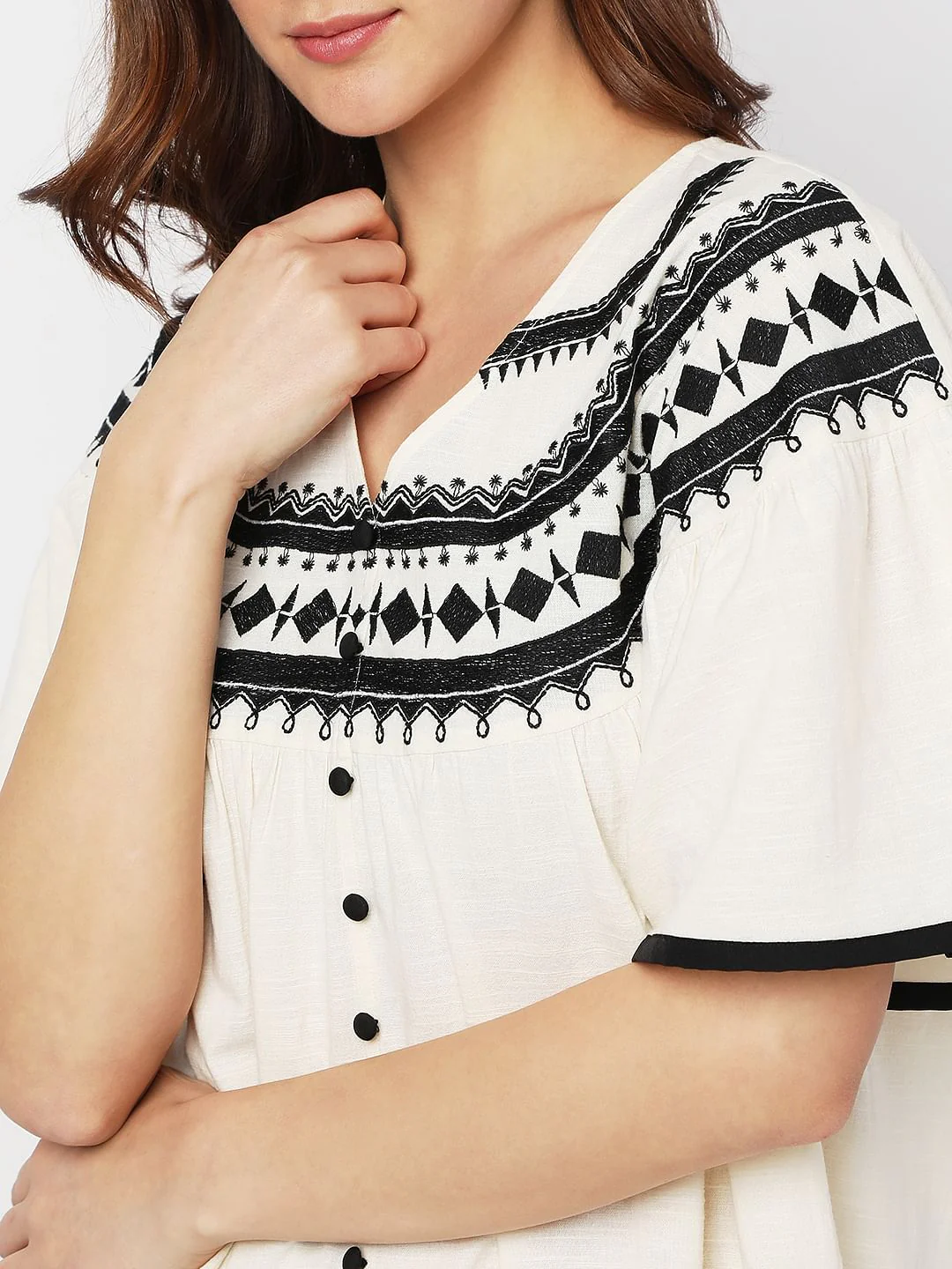 Beige Boho Embroidered Shift Dress - Image 6