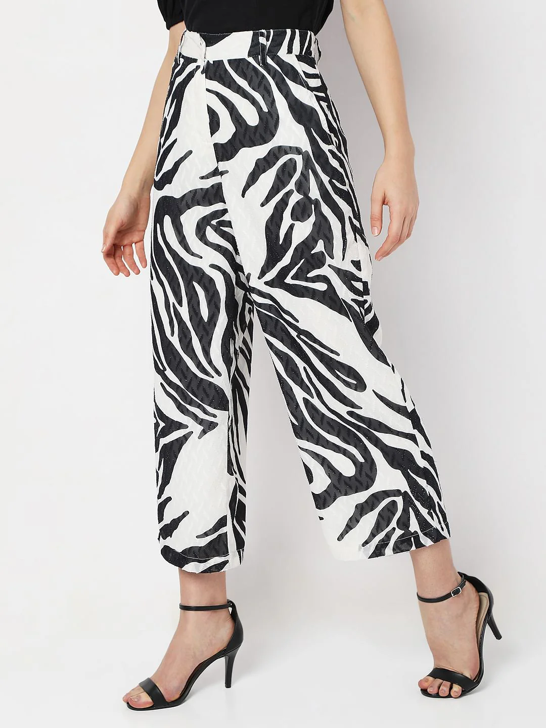 White High Rise Printed Co-Ord Pants - Image 3