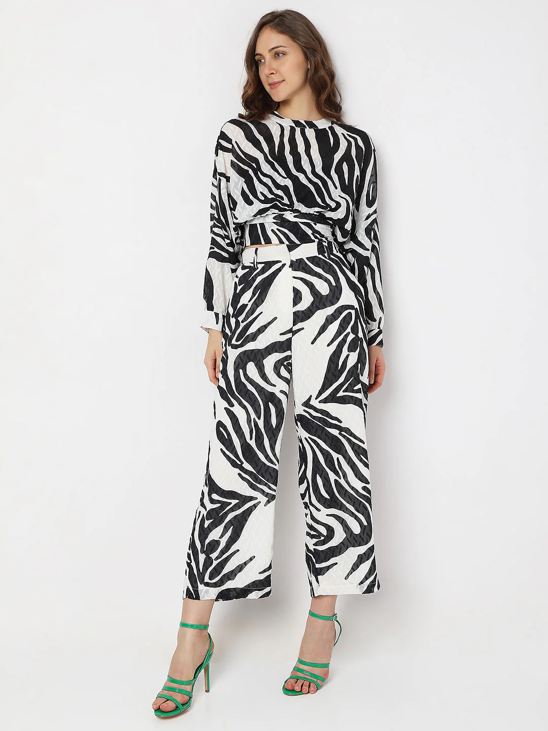 White Printed Co-Ord Top - Image 5