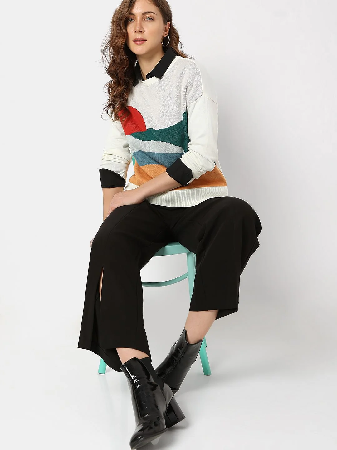 Cream Graphic Print Pullover