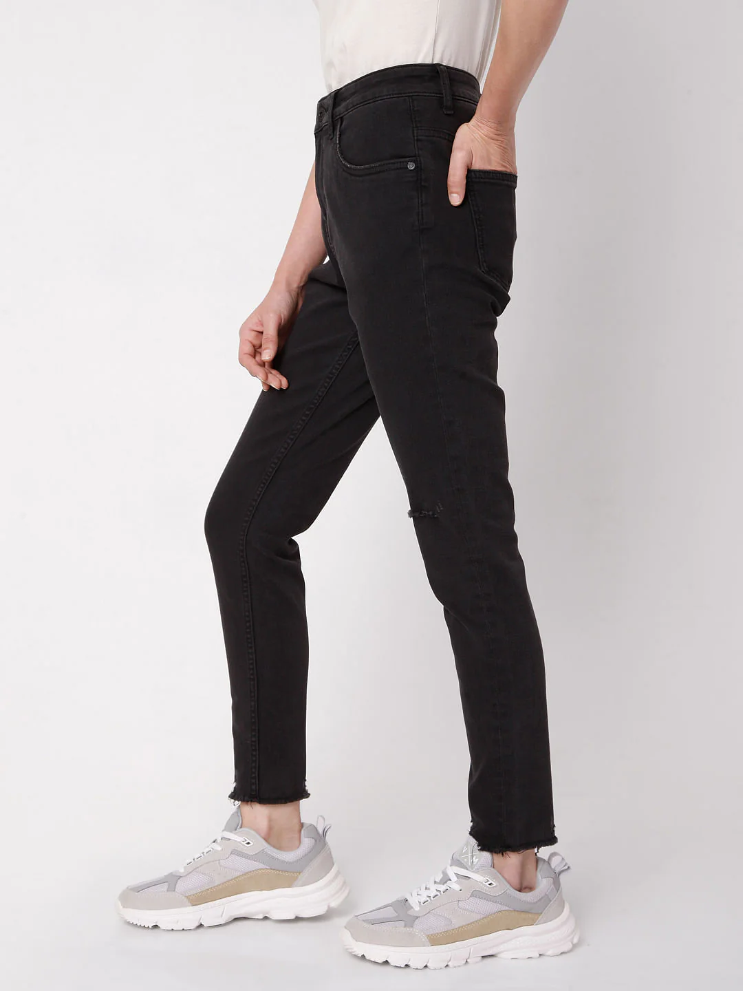 Black High Rise Wendy Skinny Jeans - Image 3