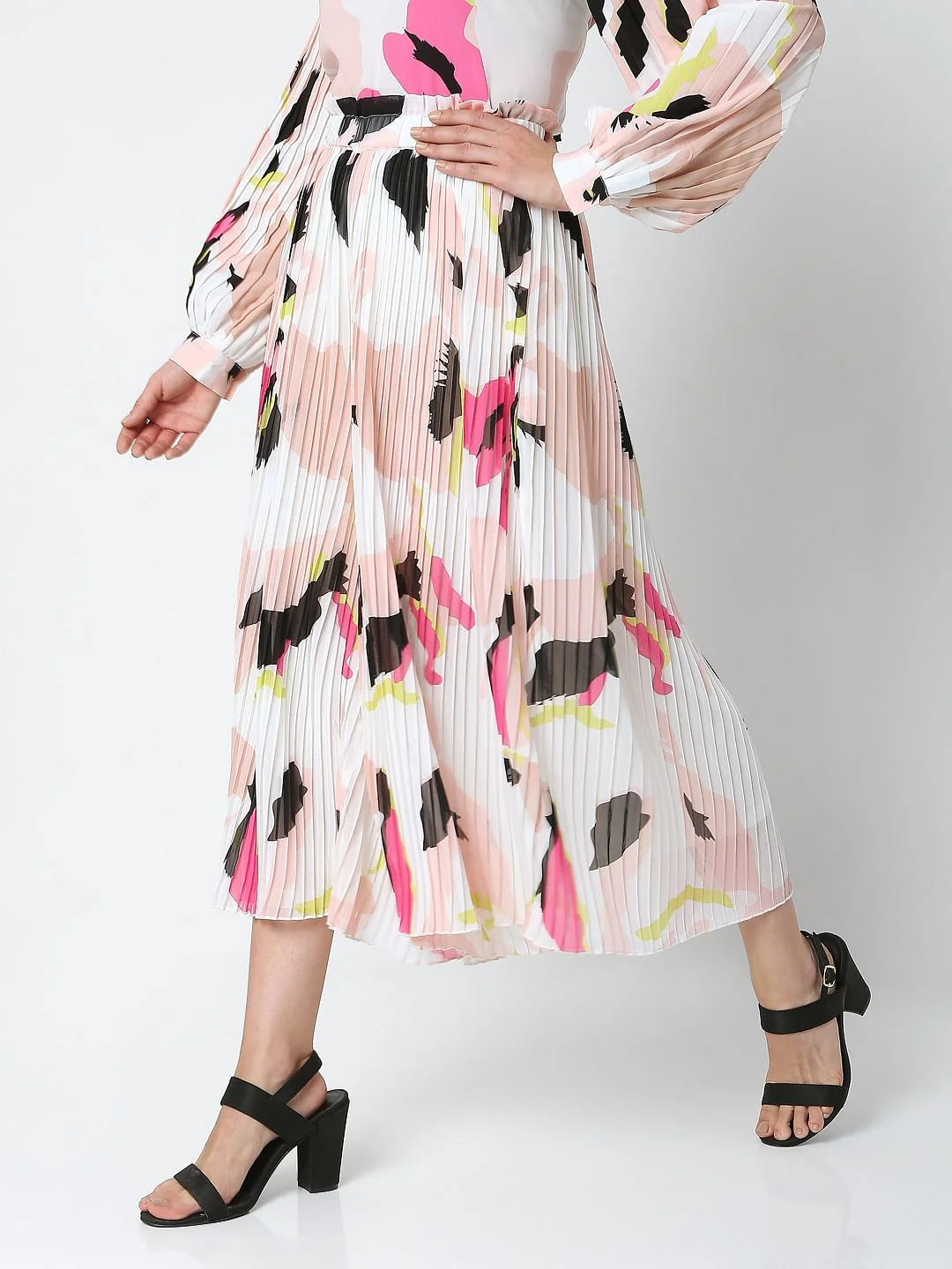 White High Rise Abstract Print Co-Ord Skirt - Image 3