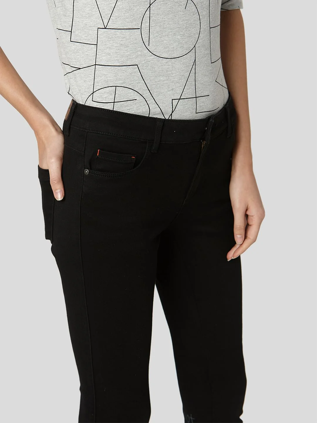 Black Mid Rise Wendy Skinny Jeggings - Image 5