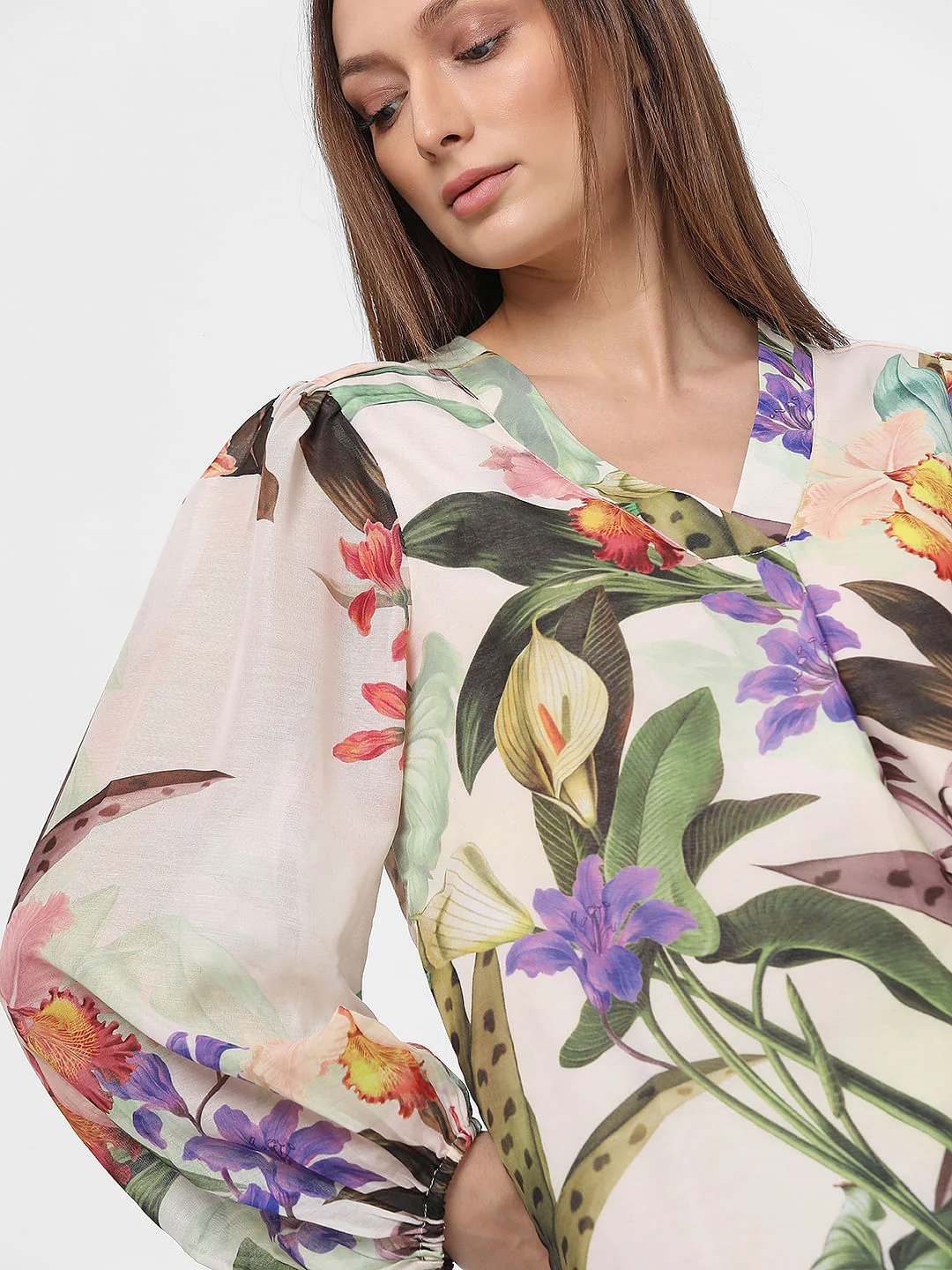 Peach Floral Print V-Neck Top - Image 8