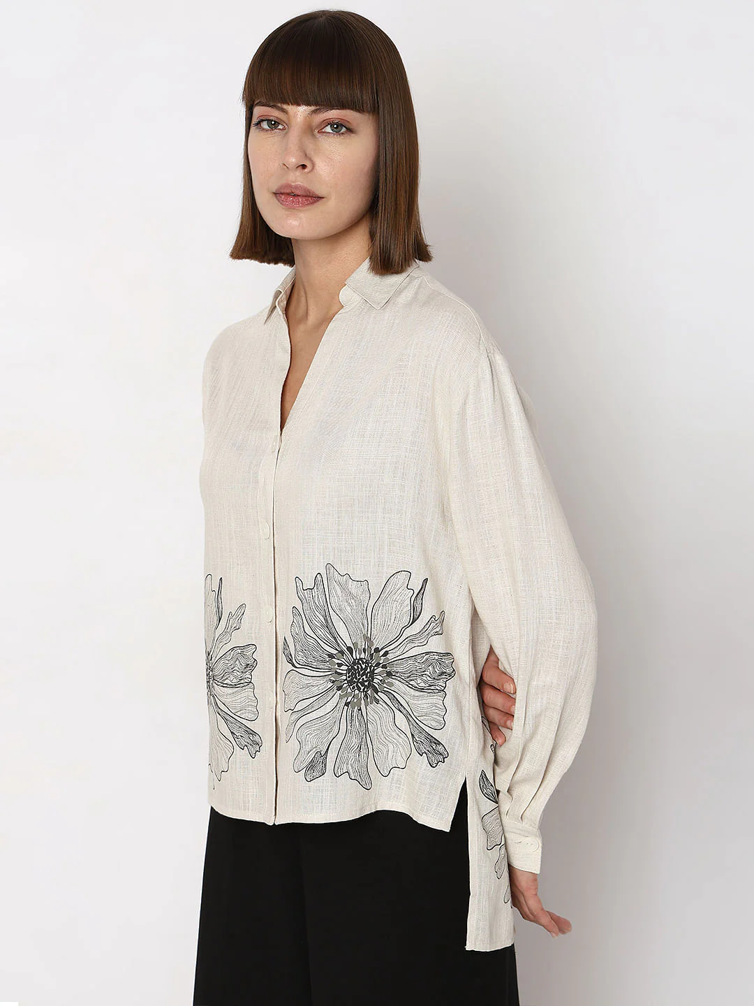 Off-White Floral Asymmetric Shirt - Image 3