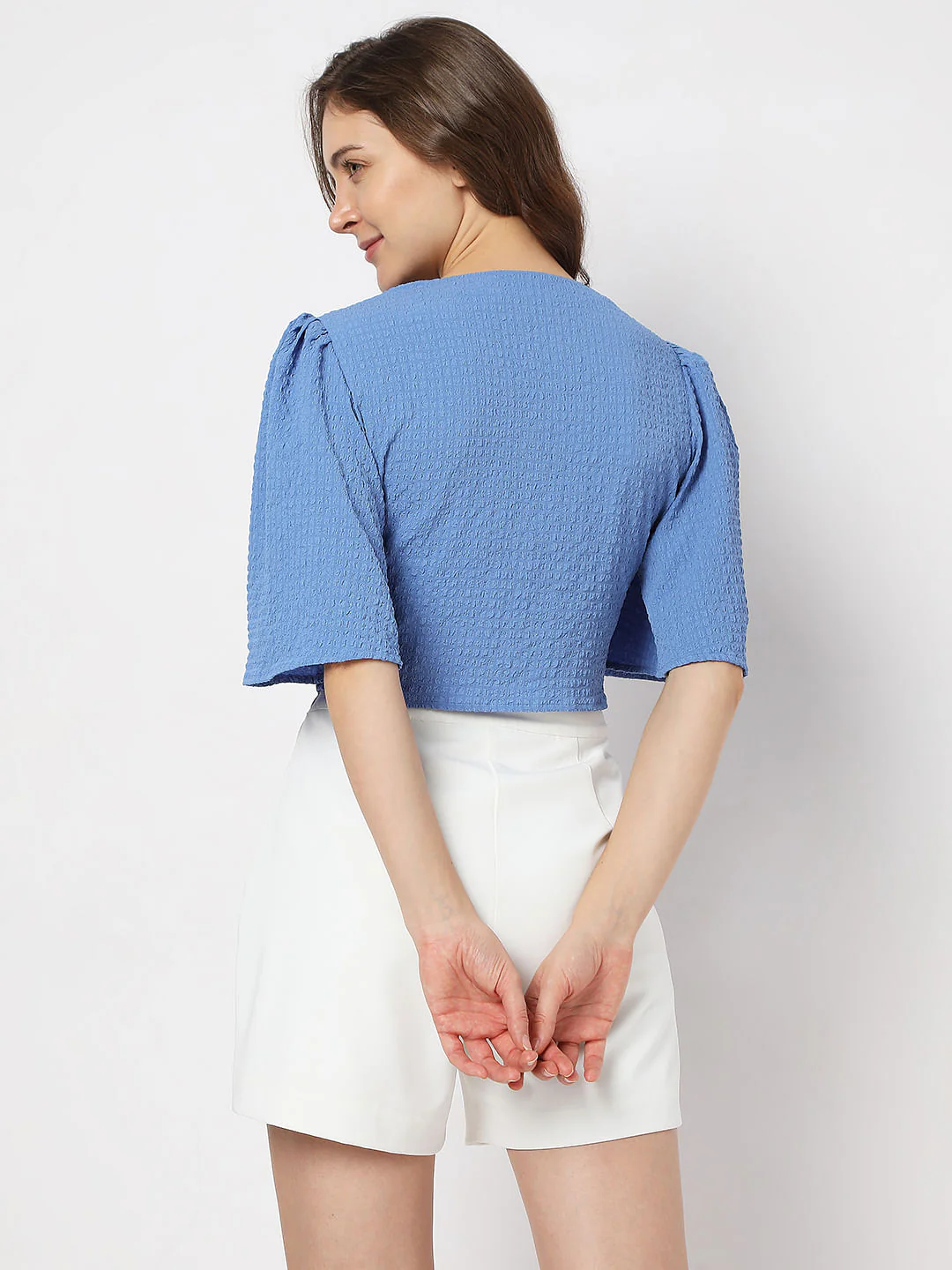 Blue Textured Pleated Crop Top - Image 4