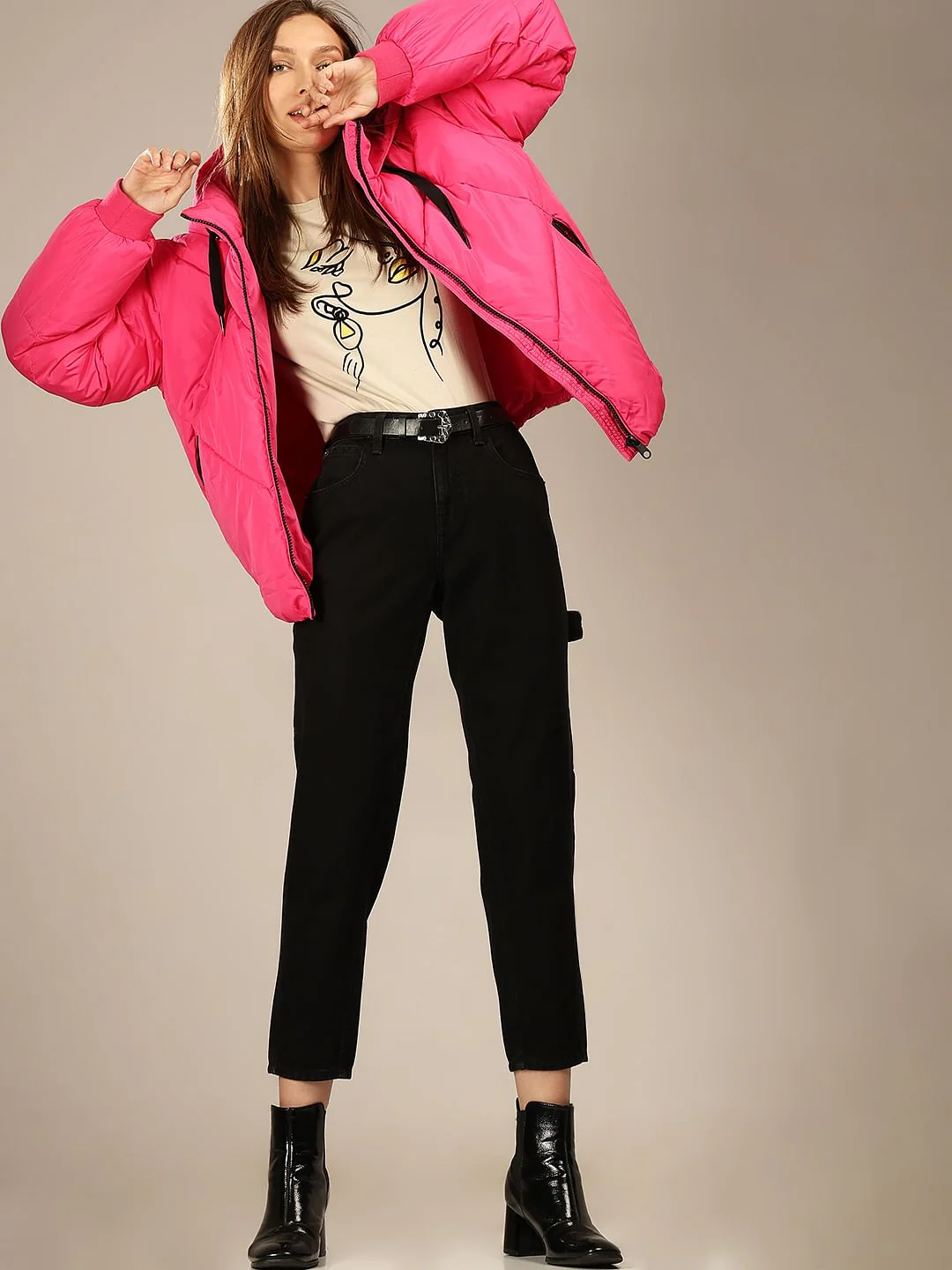 Black Mid Rise Straight Fit Jeans