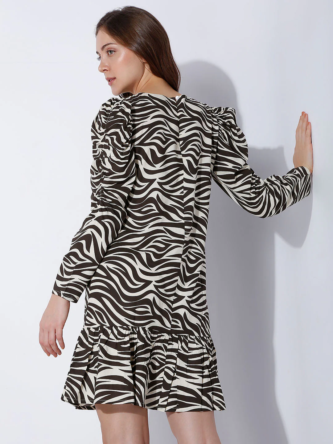 Brown All Over Print Shift Dress - Image 4