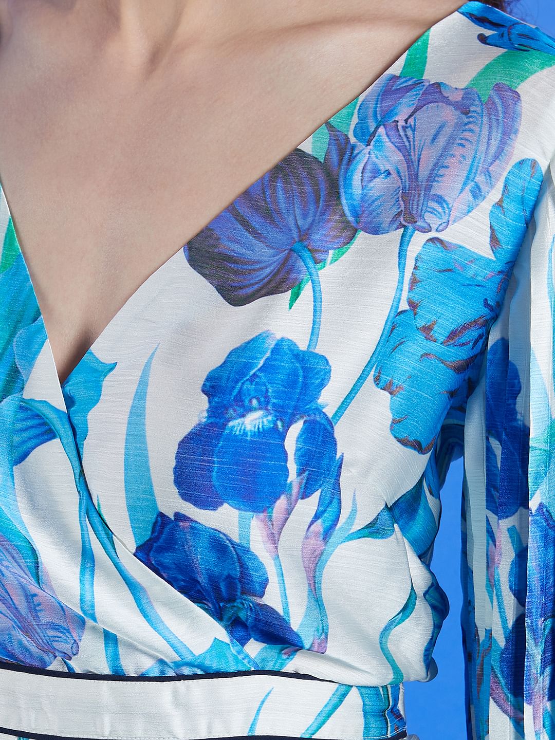 Marquee White Pleated Floral Midi Dress - Image 7