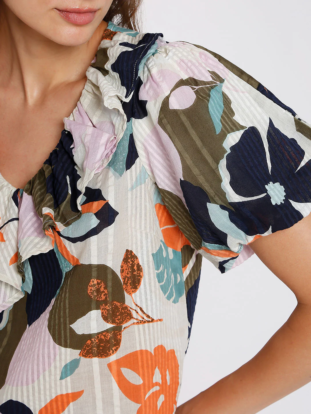 Beige Floral Print Top - Image 6