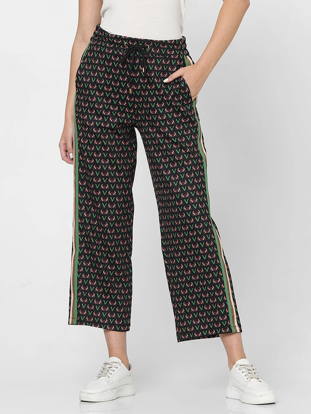 Black Mid Rise Printed Co-Ord Set Joggers - Image 3