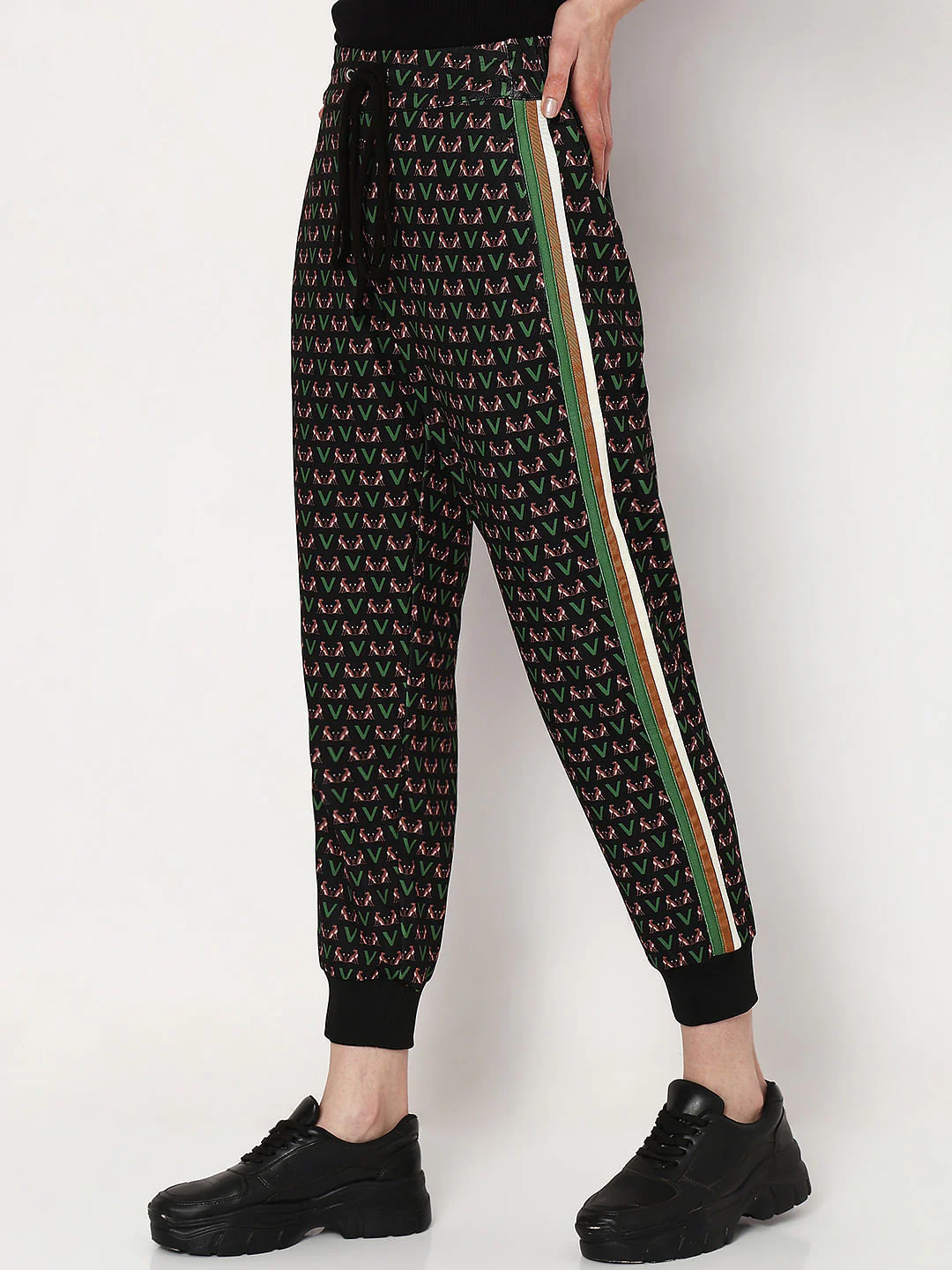 Black Mid Rise Printed Co-Ord Set Joggers - Image 4