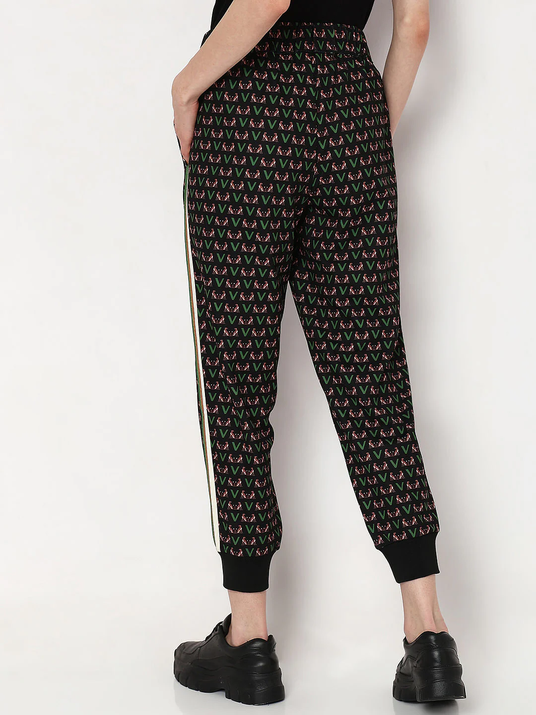 Black Mid Rise Printed Co-Ord Set Joggers - Image 6
