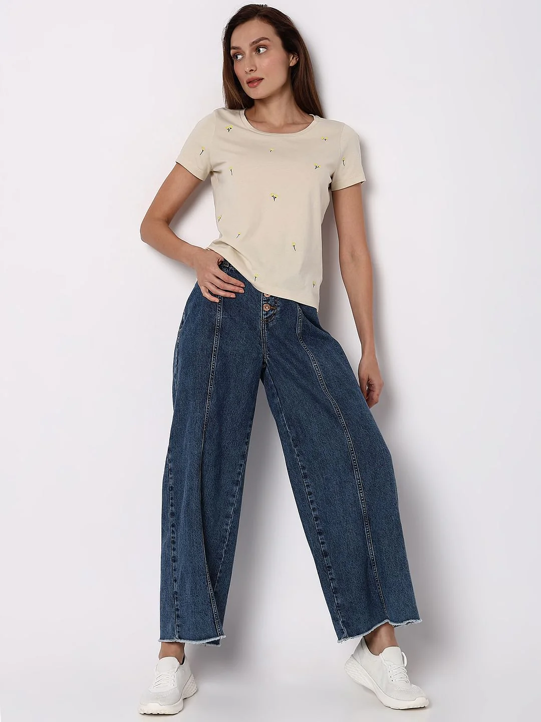 Beige Floral Embroidered T-Shirt - Image 5