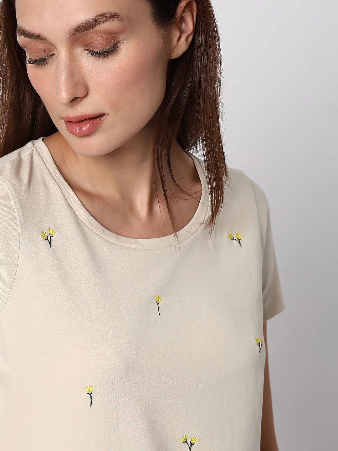 Beige Floral Embroidered T-Shirt - Image 6