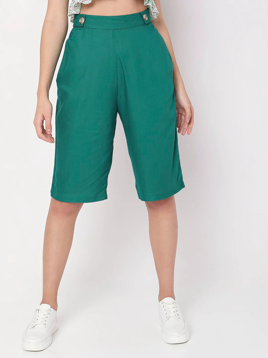 Green High Rise Cropped Pants - Image 2