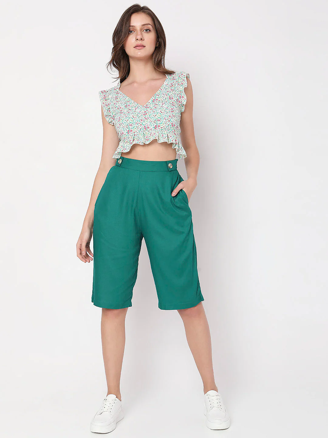 Green High Rise Cropped Pants - Image 6