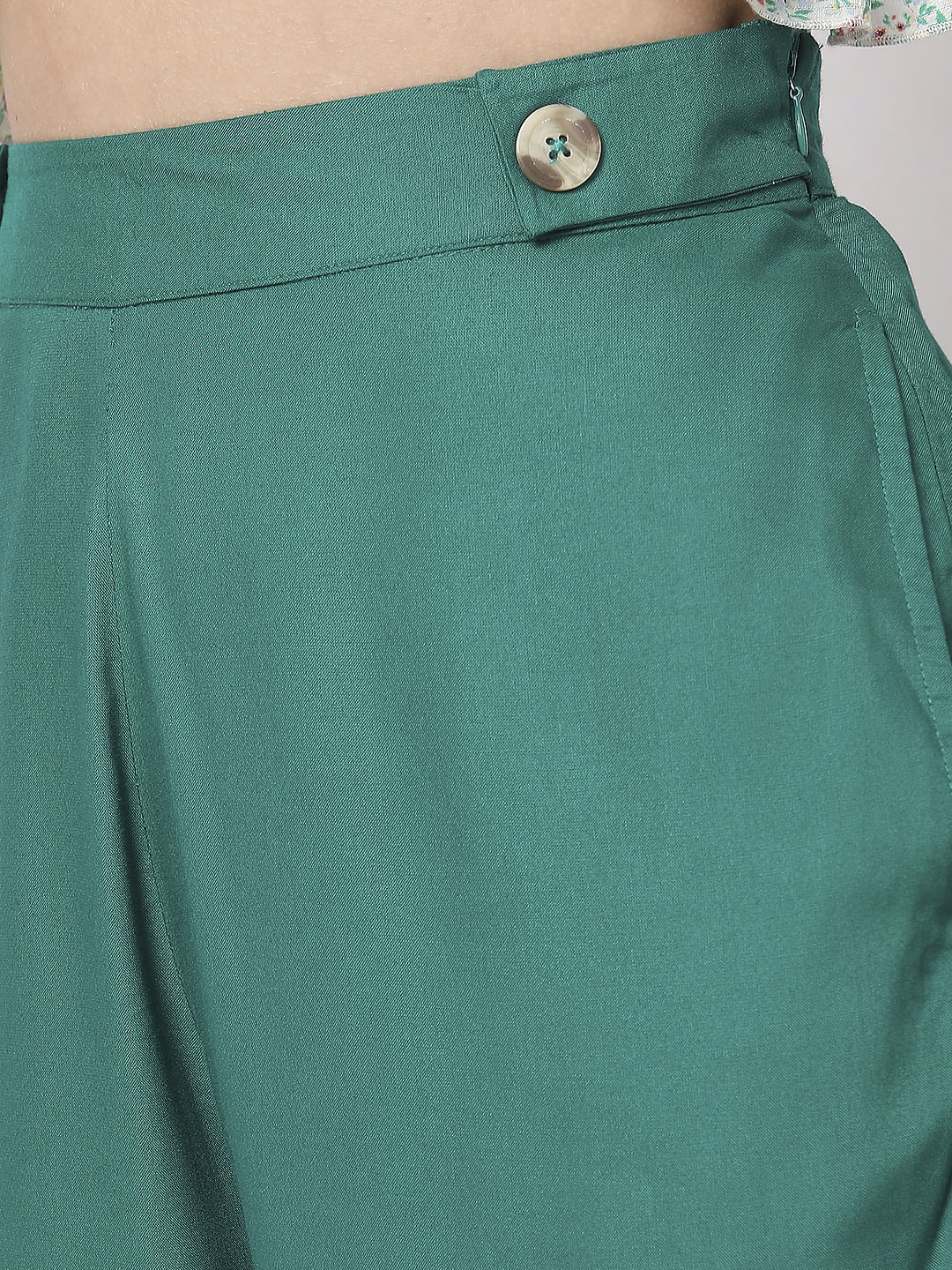 Green High Rise Cropped Pants - Image 8