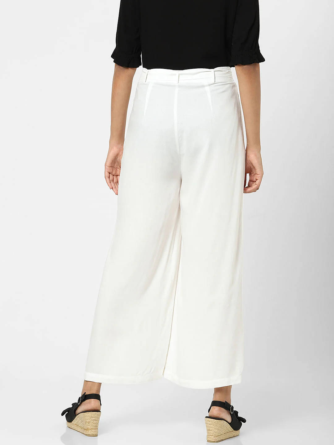 White Pants - Image 3