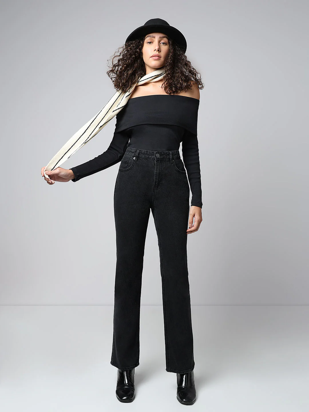 Black High Rise Straight Fit Jeans