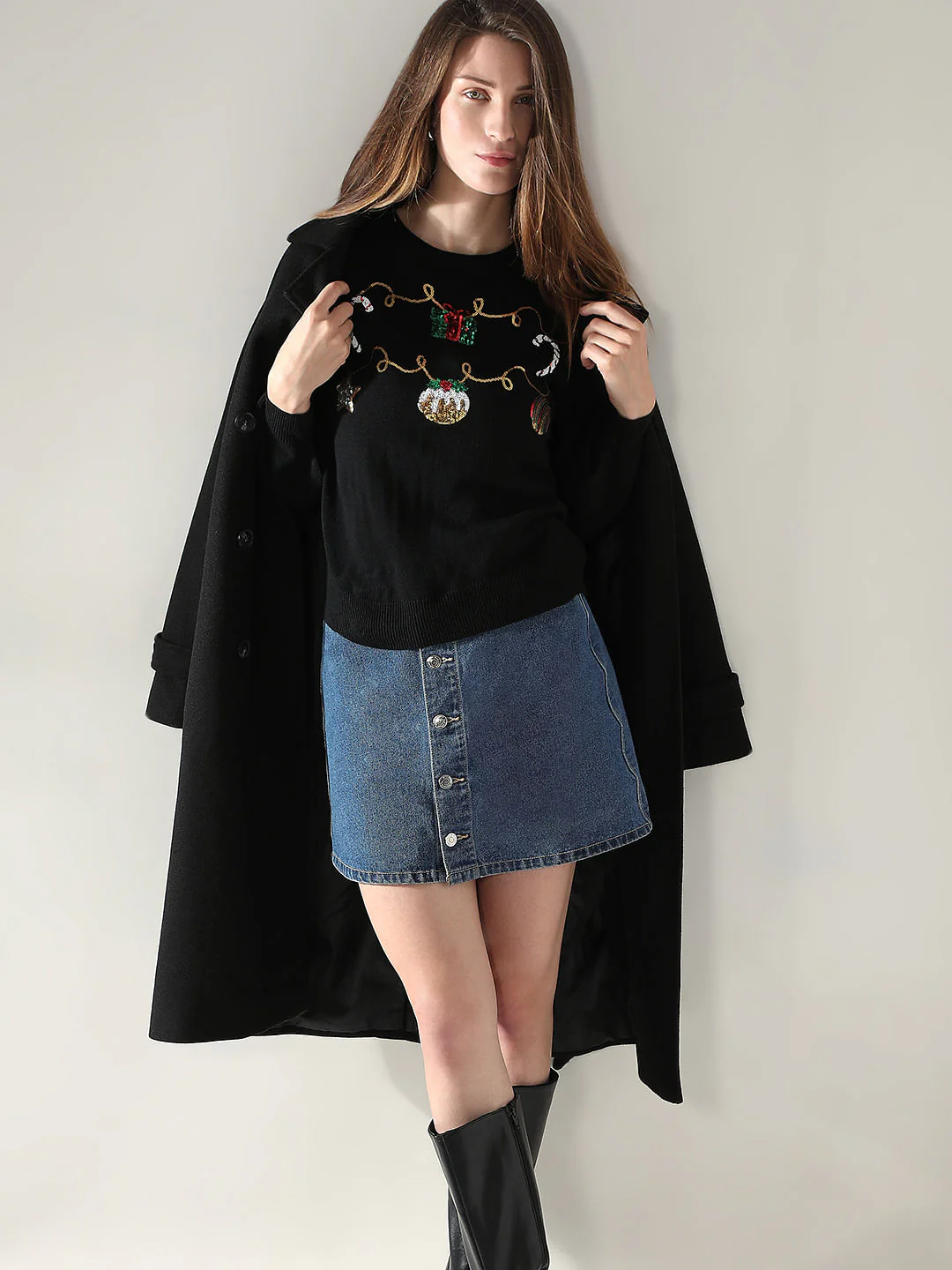 Black Christmas Print Pullover