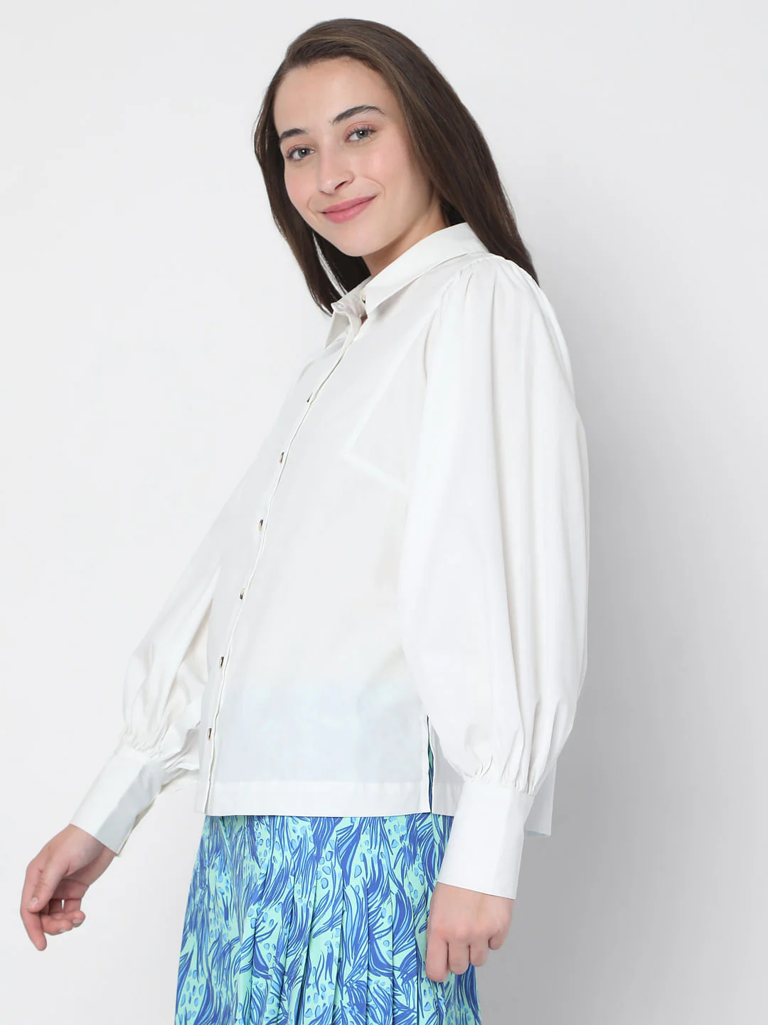 White Shirt - Image 3