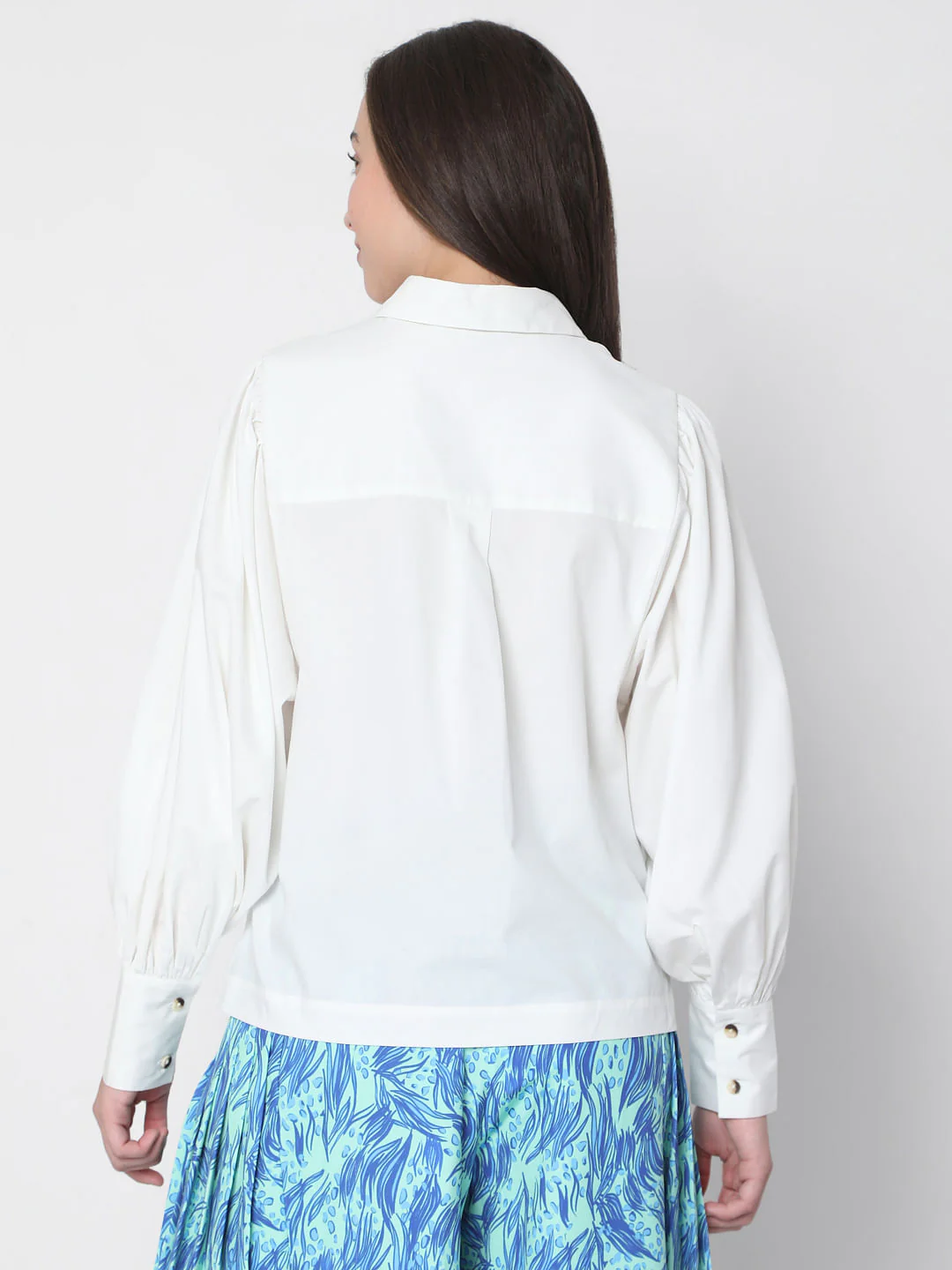 White Shirt - Image 4