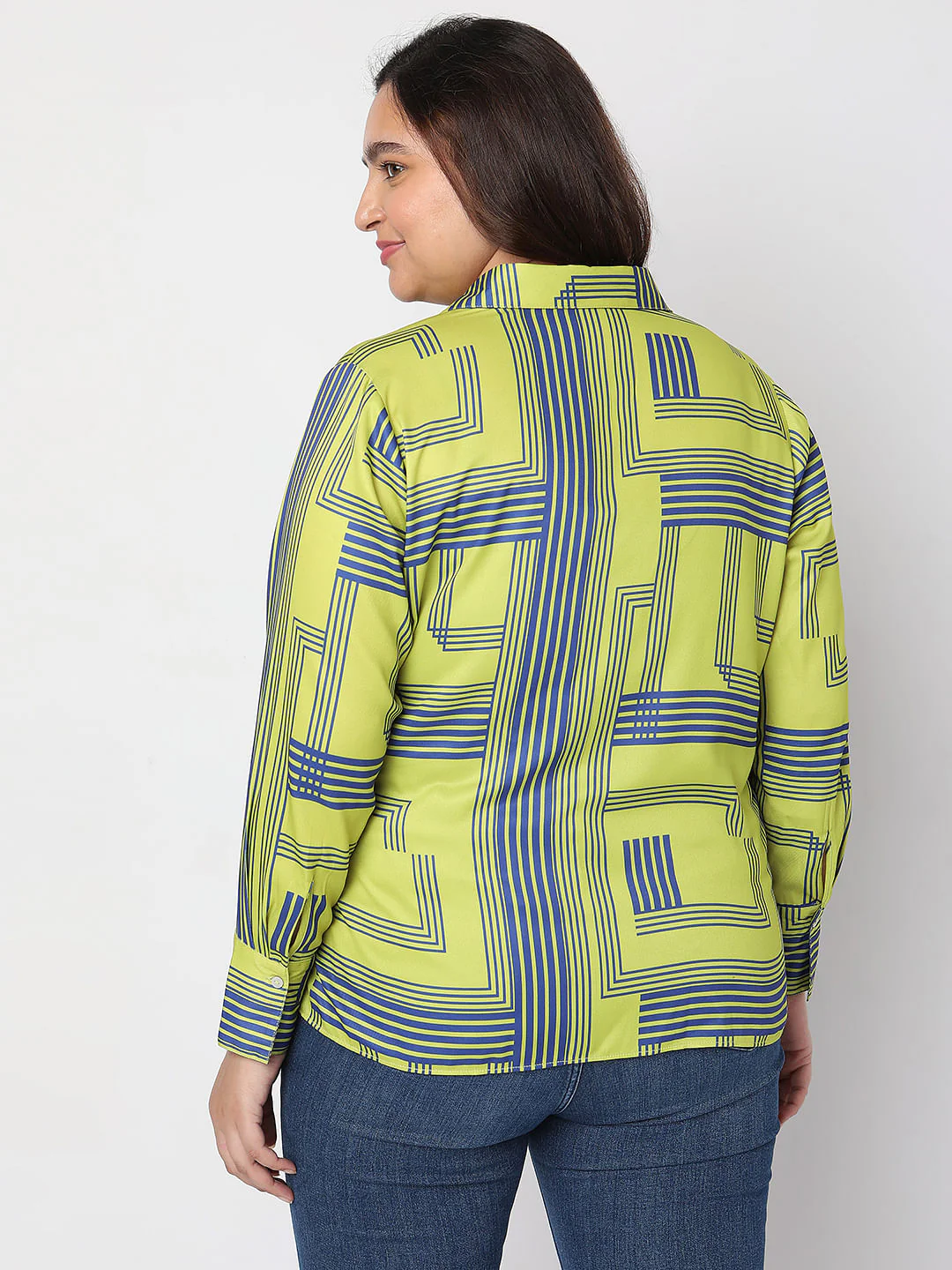 Curve Green Printed Front Knot Shirt - Image 4