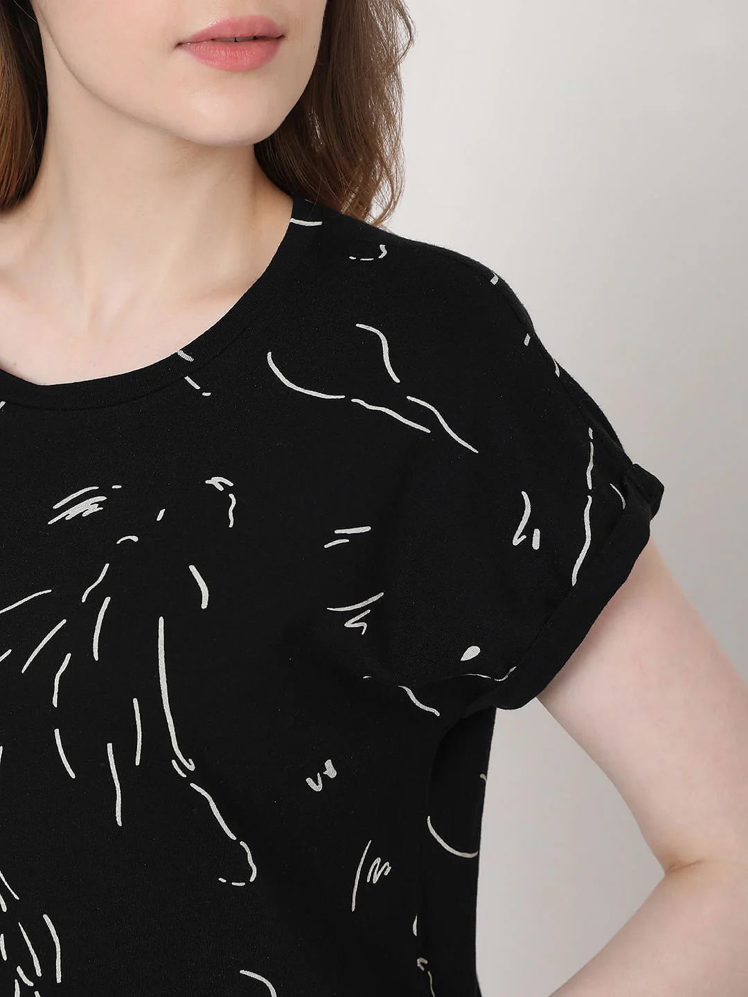 Black Abstract Print T-Shirt - Image 5
