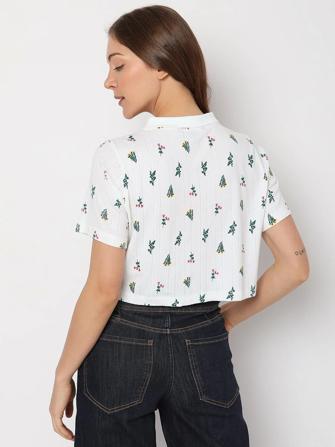 White Floral Printed Crop Top - Image 4
