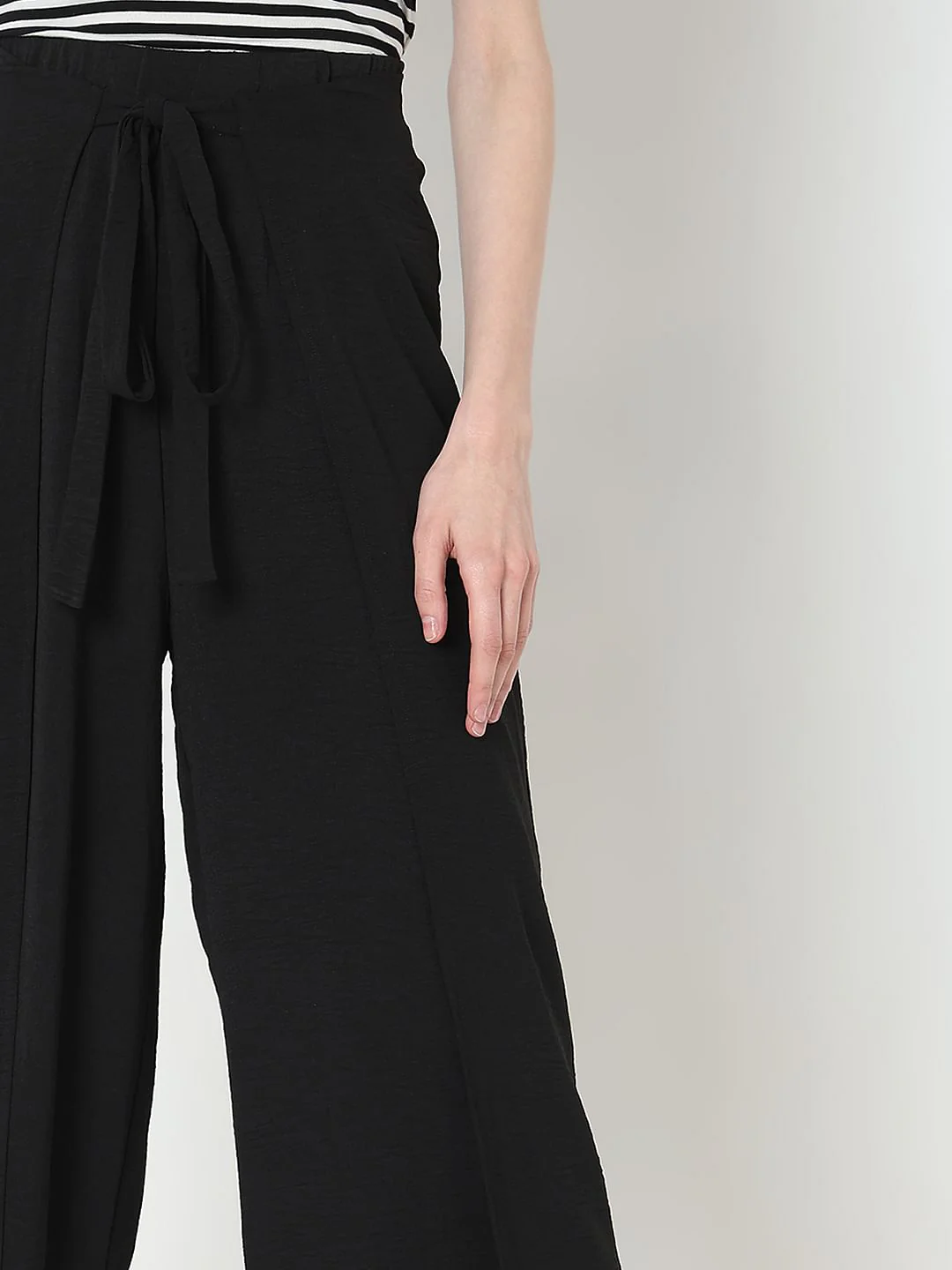 Black High Rise Straight Fit Pants - Image 6