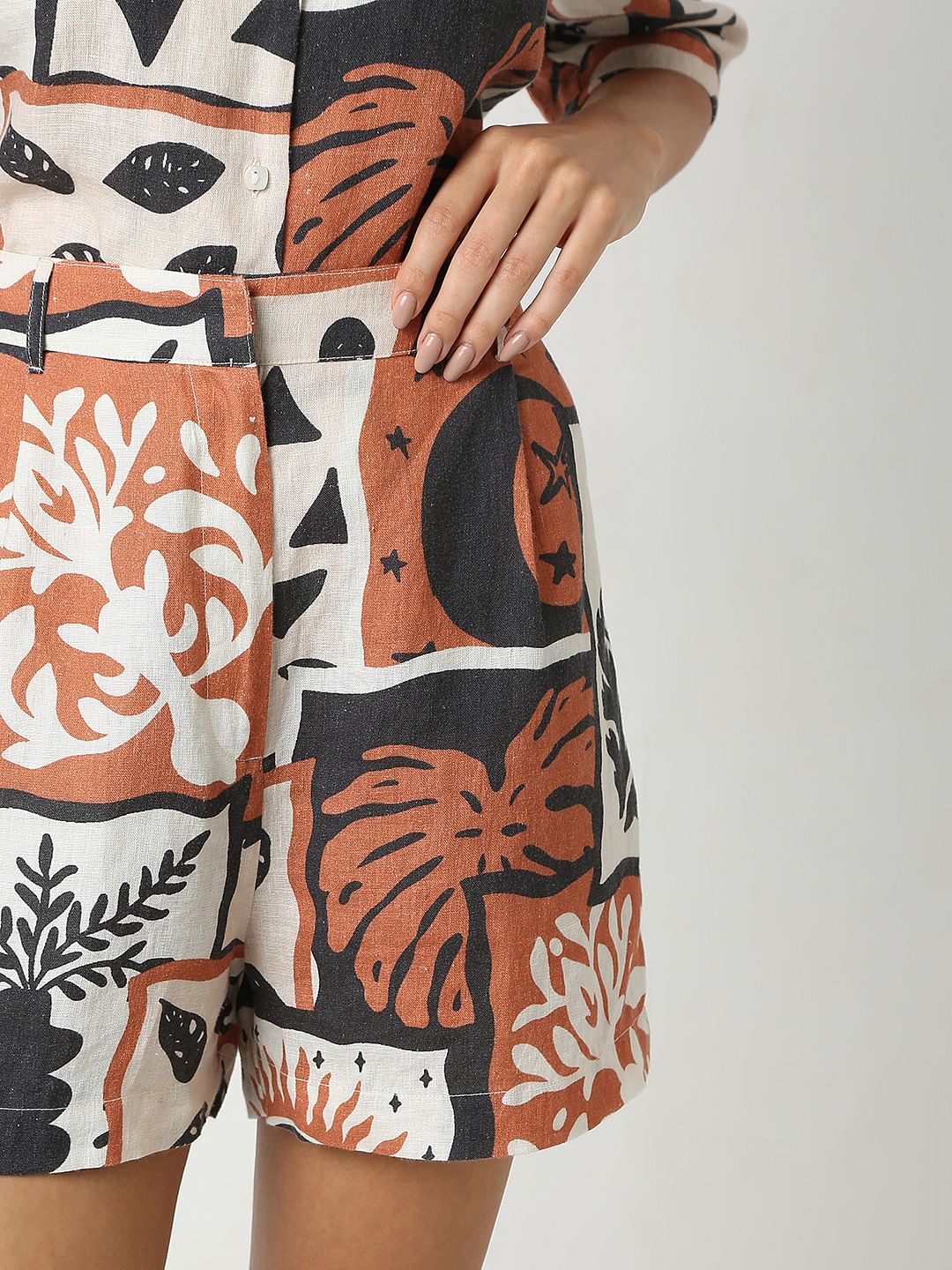 Light Brown Printed Linen Co-Ord Set Shorts - Image 6