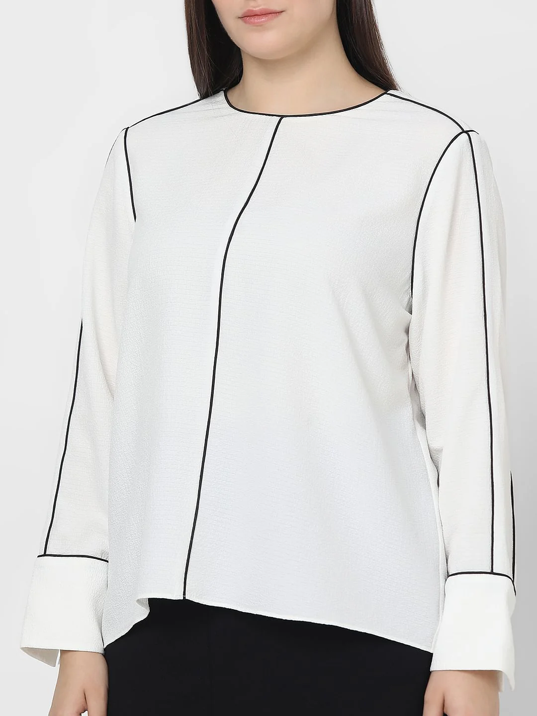 Curve White Contrast Piping Top - Image 6