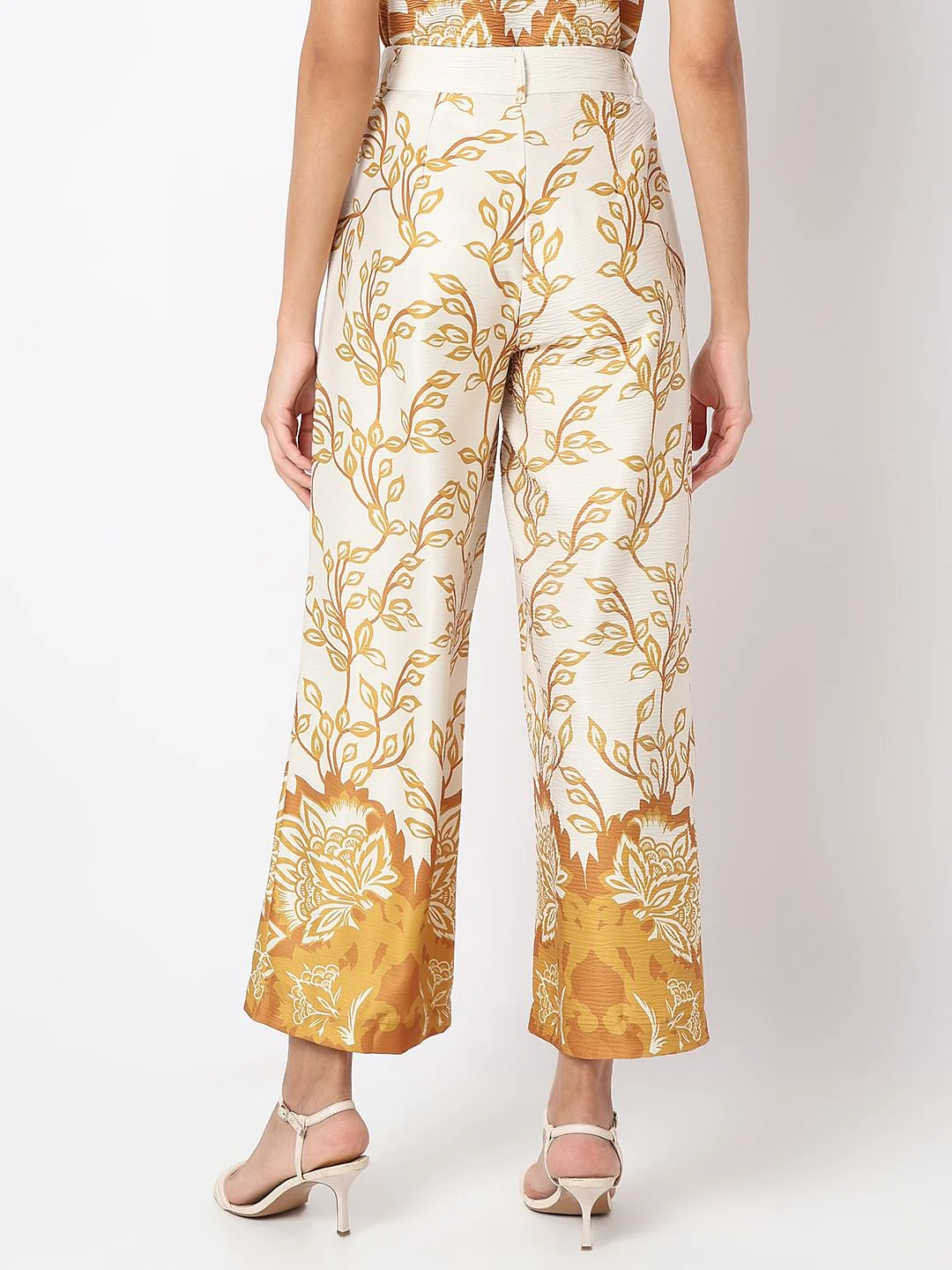 Off-White Abstract Print Co-Ord Set Pants - Image 4