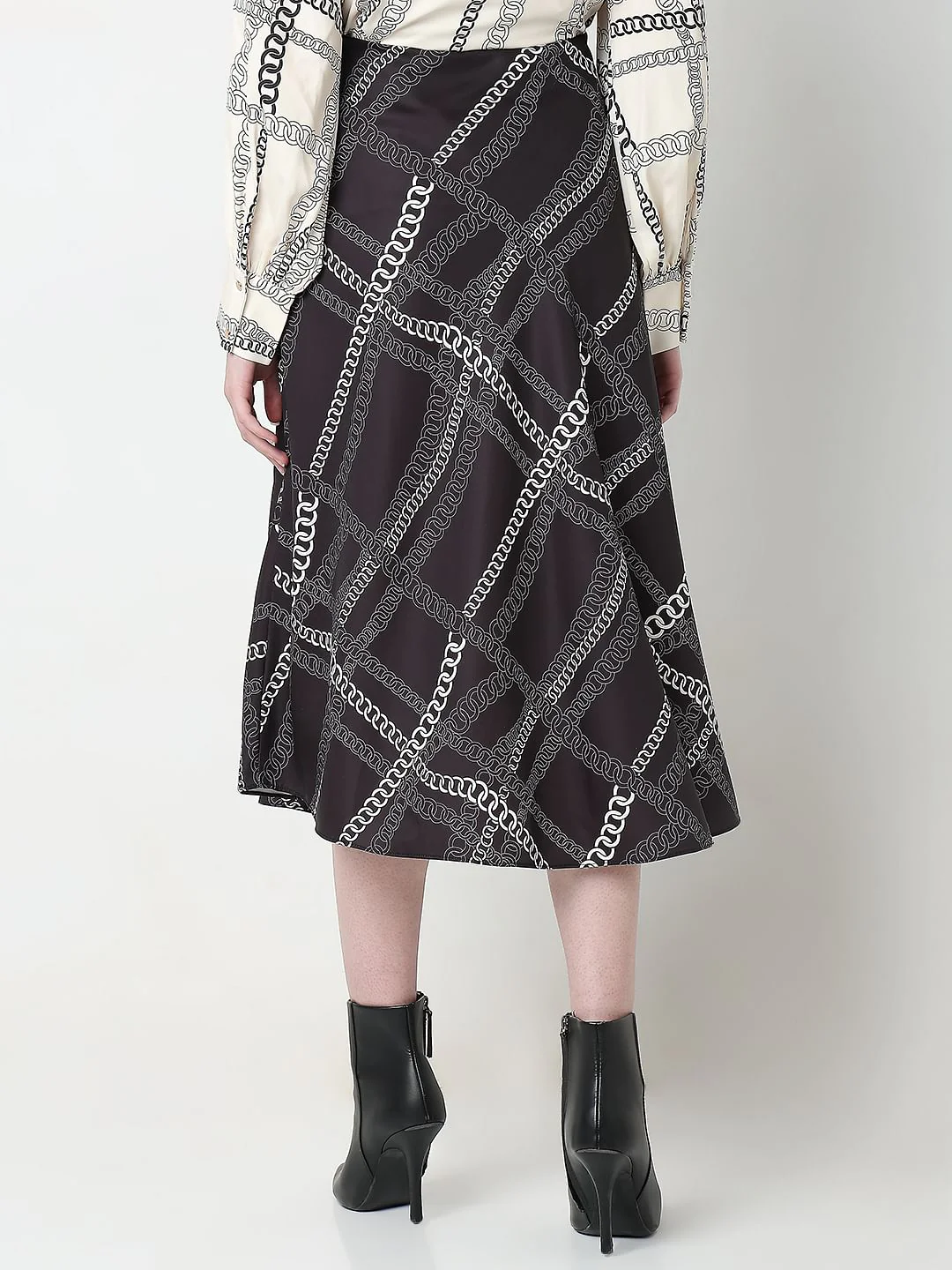 Black Chain Print Co-Ord Set Skirt - Image 4