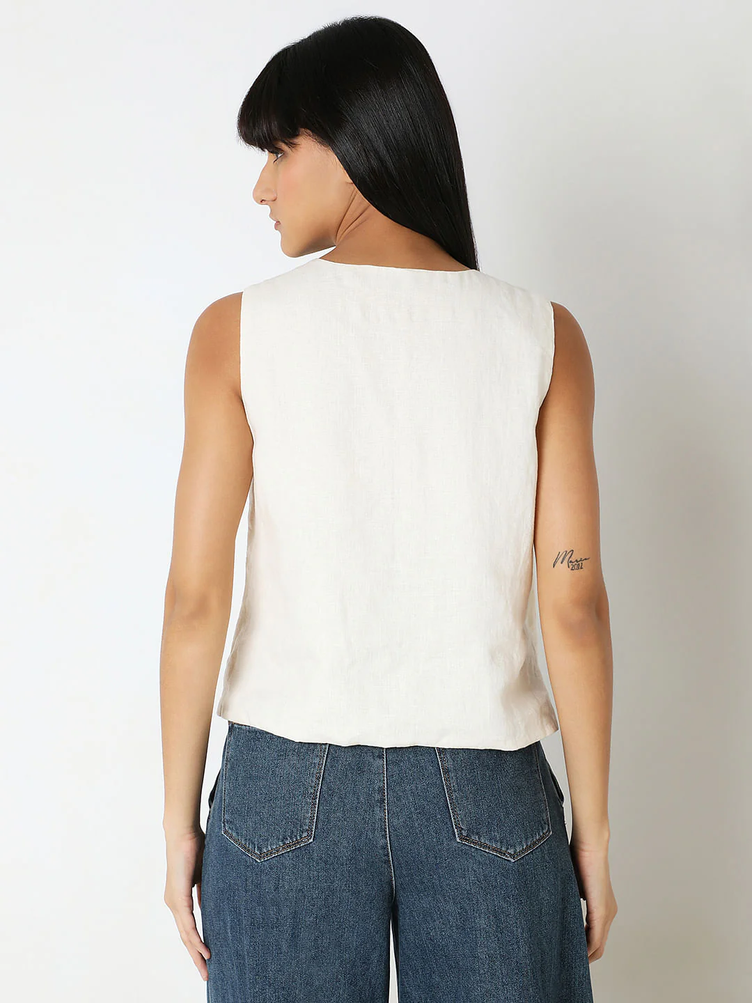 Off-White Linen Vest - Image 4