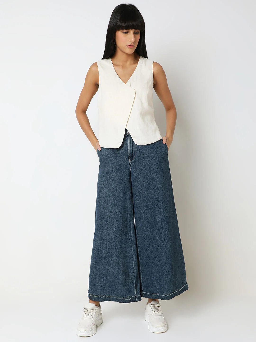 Off-White Linen Vest - Image 5