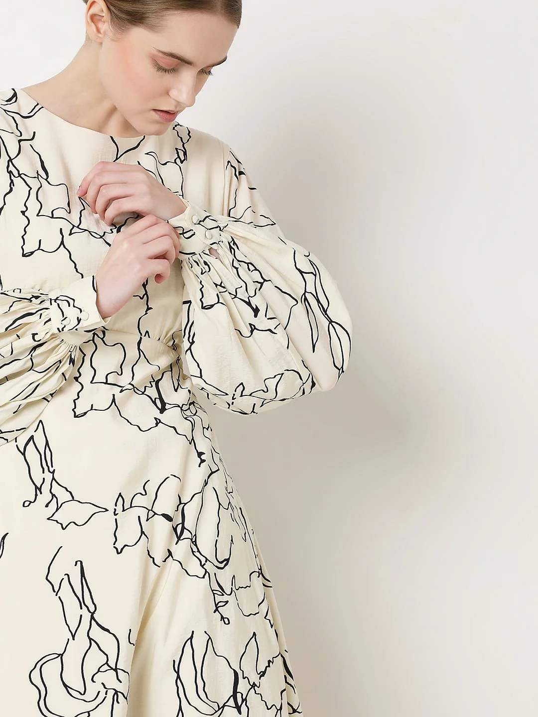 Off-White Printed Midi Dress - Image 5