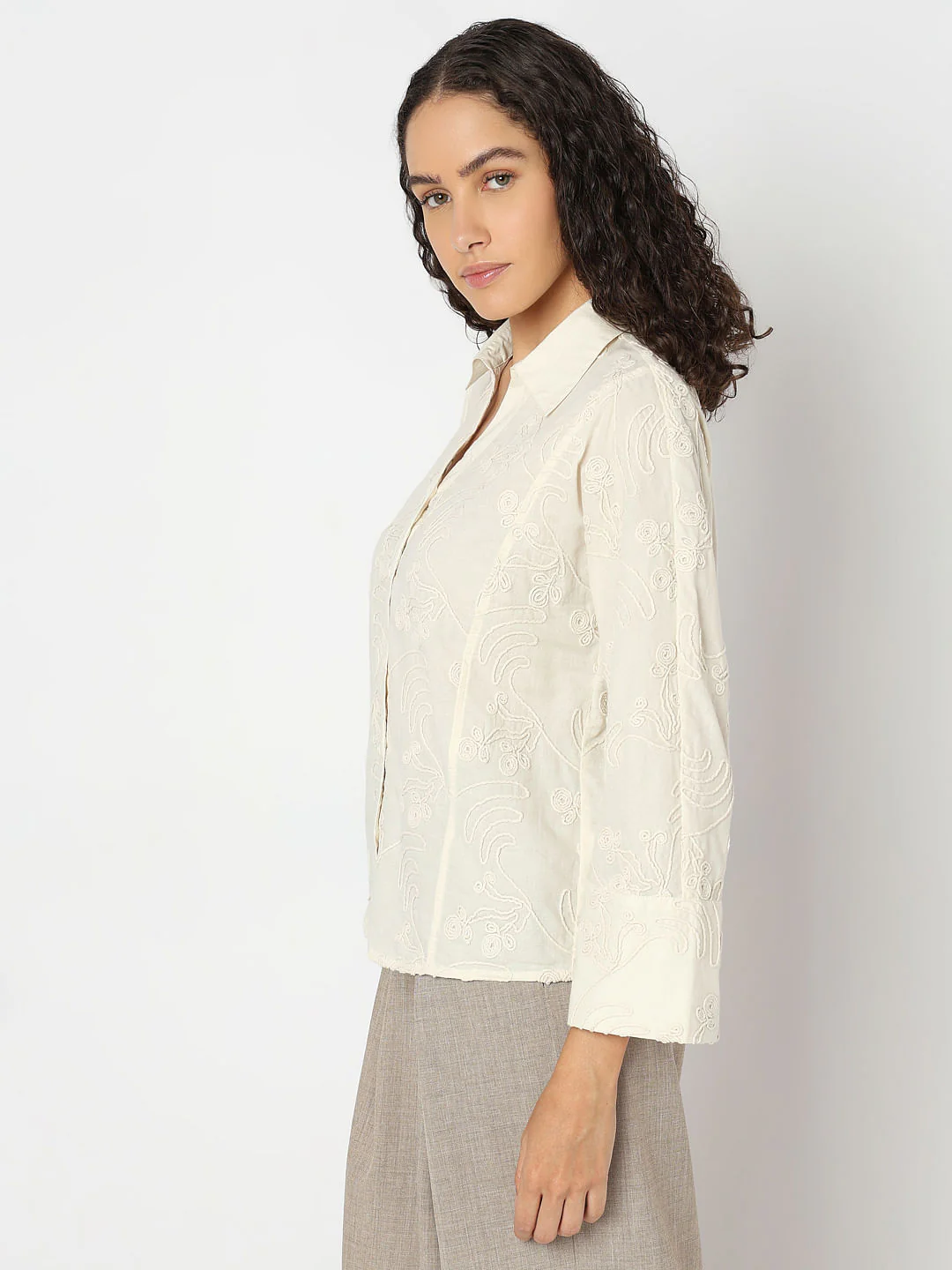 Off-White Embroidered Cotton Shirt - Image 3