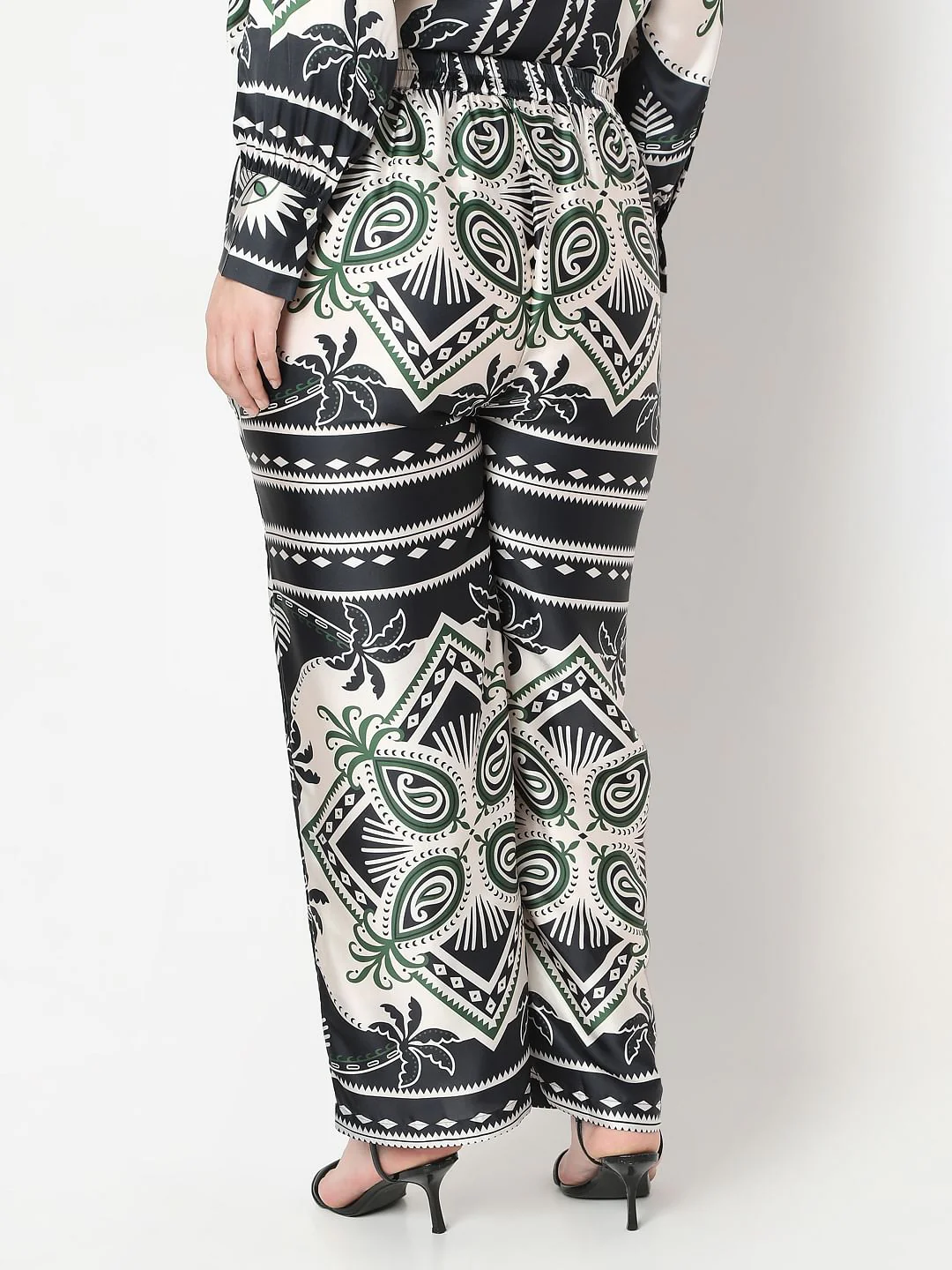Curve Black Printed Co-Ord Set Pants - Image 4