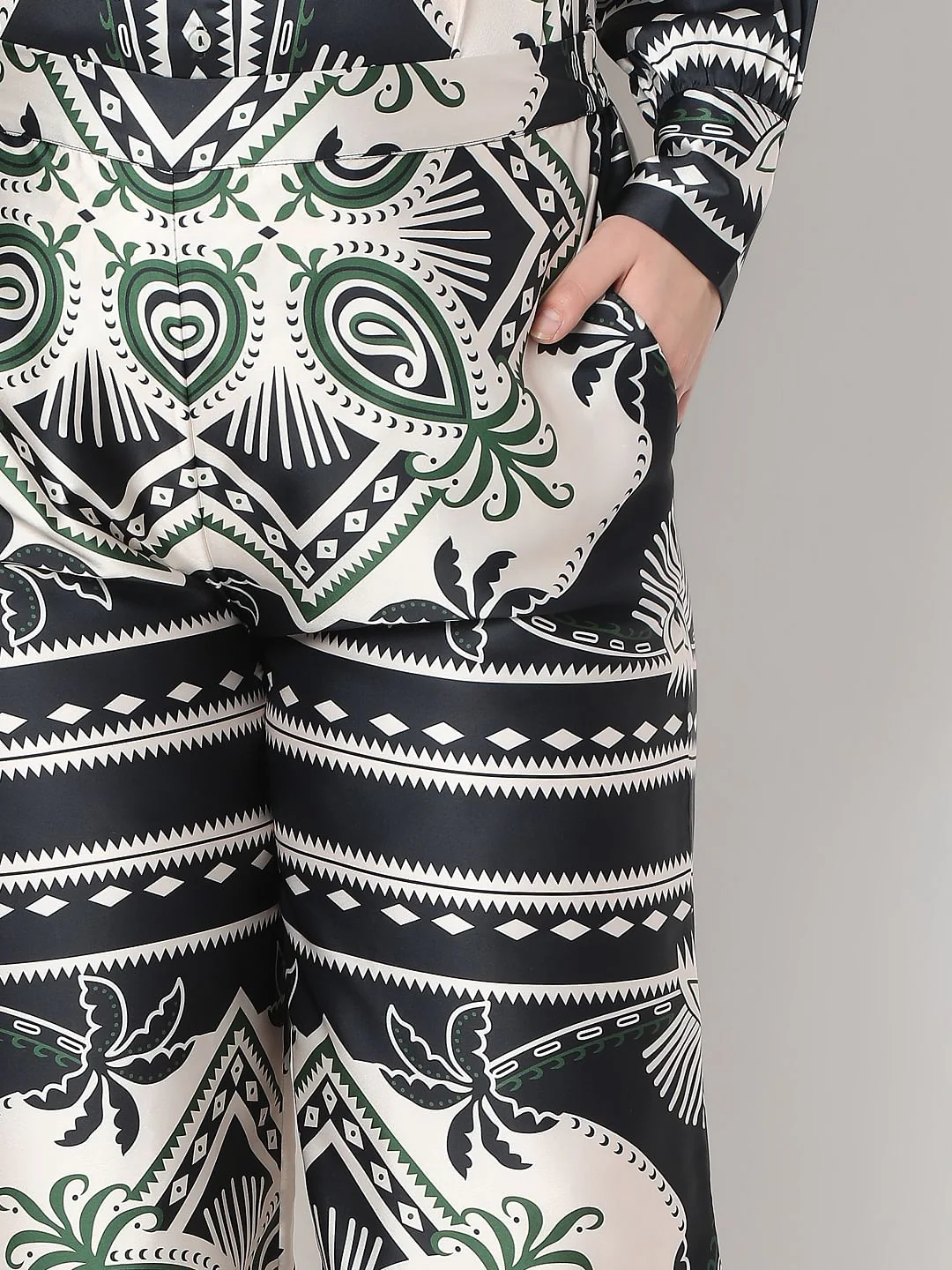 Curve Black Printed Co-Ord Set Pants - Image 6