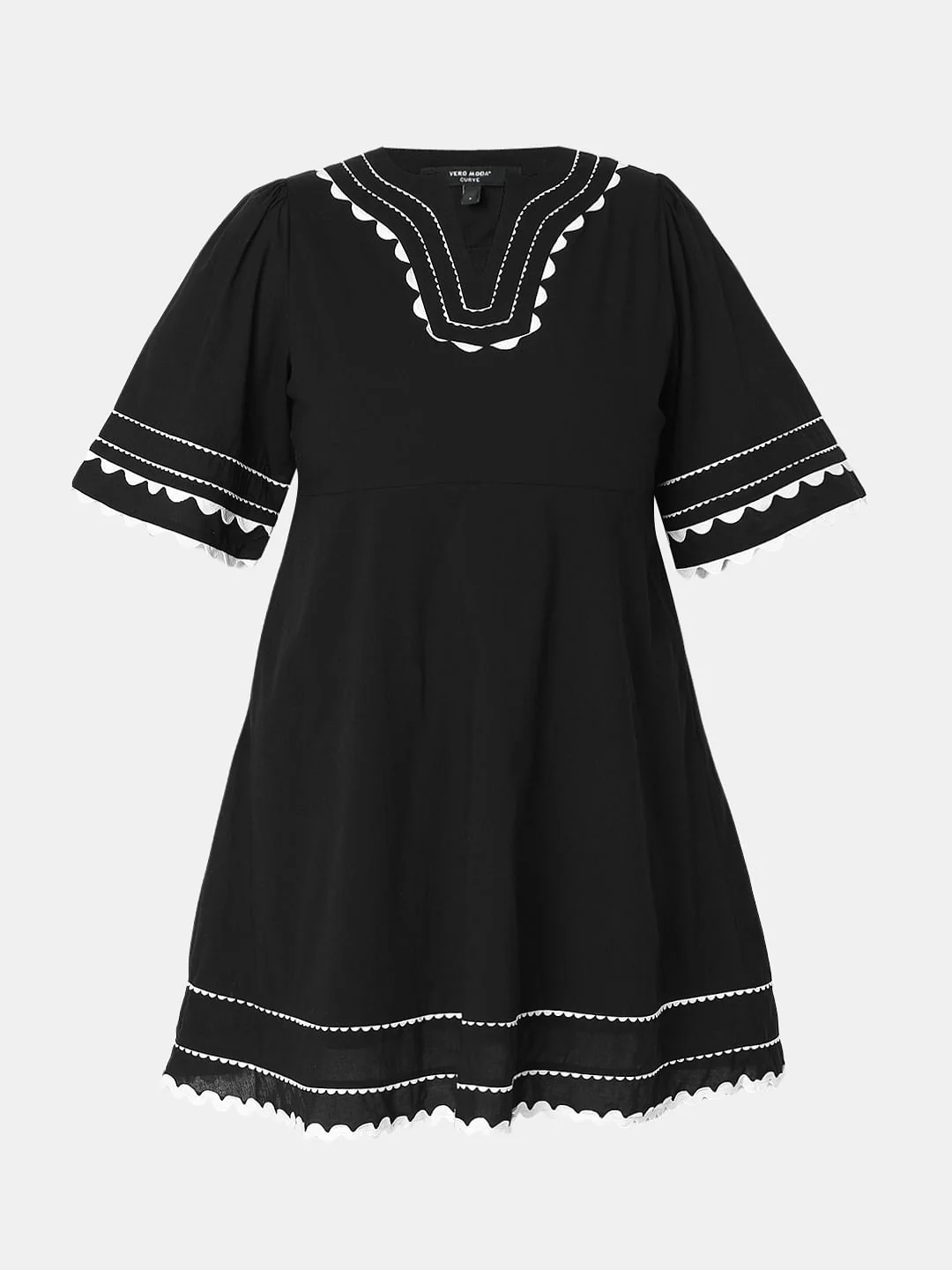 Curve Black Printed Shift Dress - Image 7