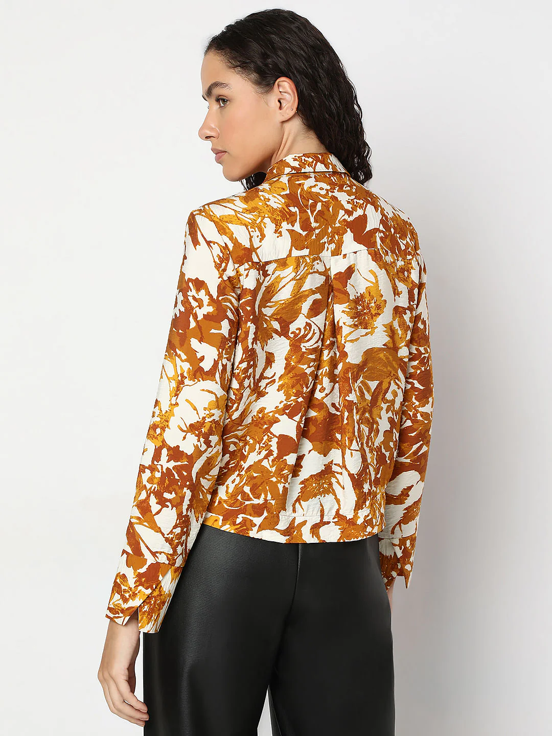 White Floral Printed Shirt - Image 4