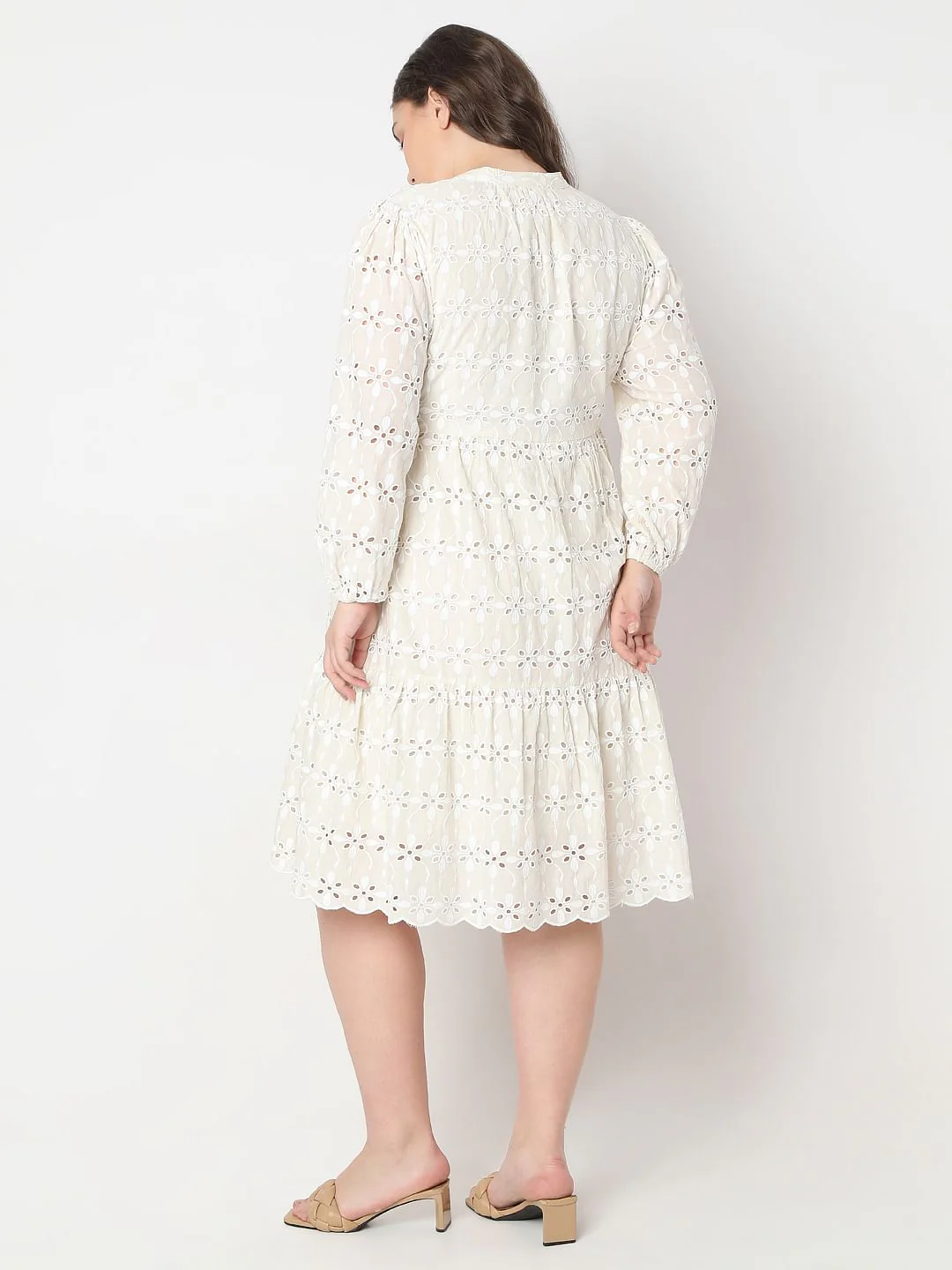 Curve Beige Schiffli Shift Dress - Image 4