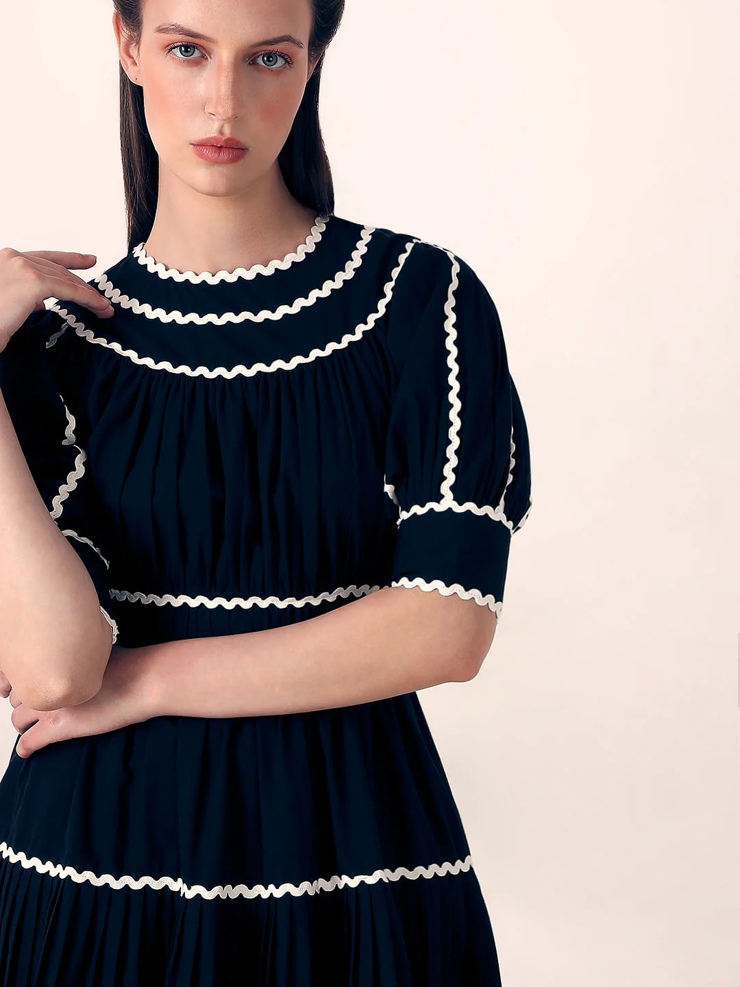 Black Contrast Trim Midi Dress - Image 5